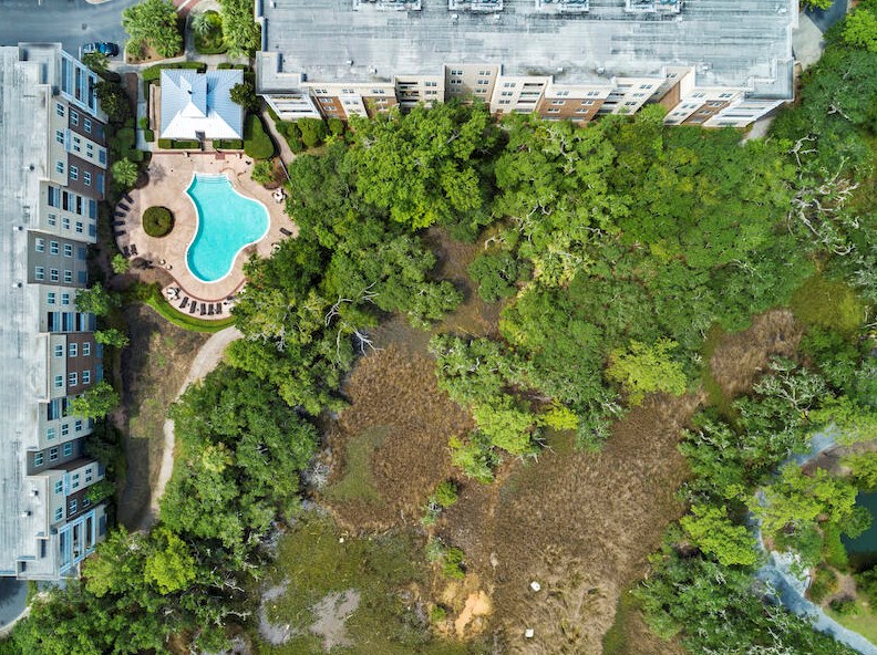 200 River Landing Dr, Charleston SC  29492-8282 exterior