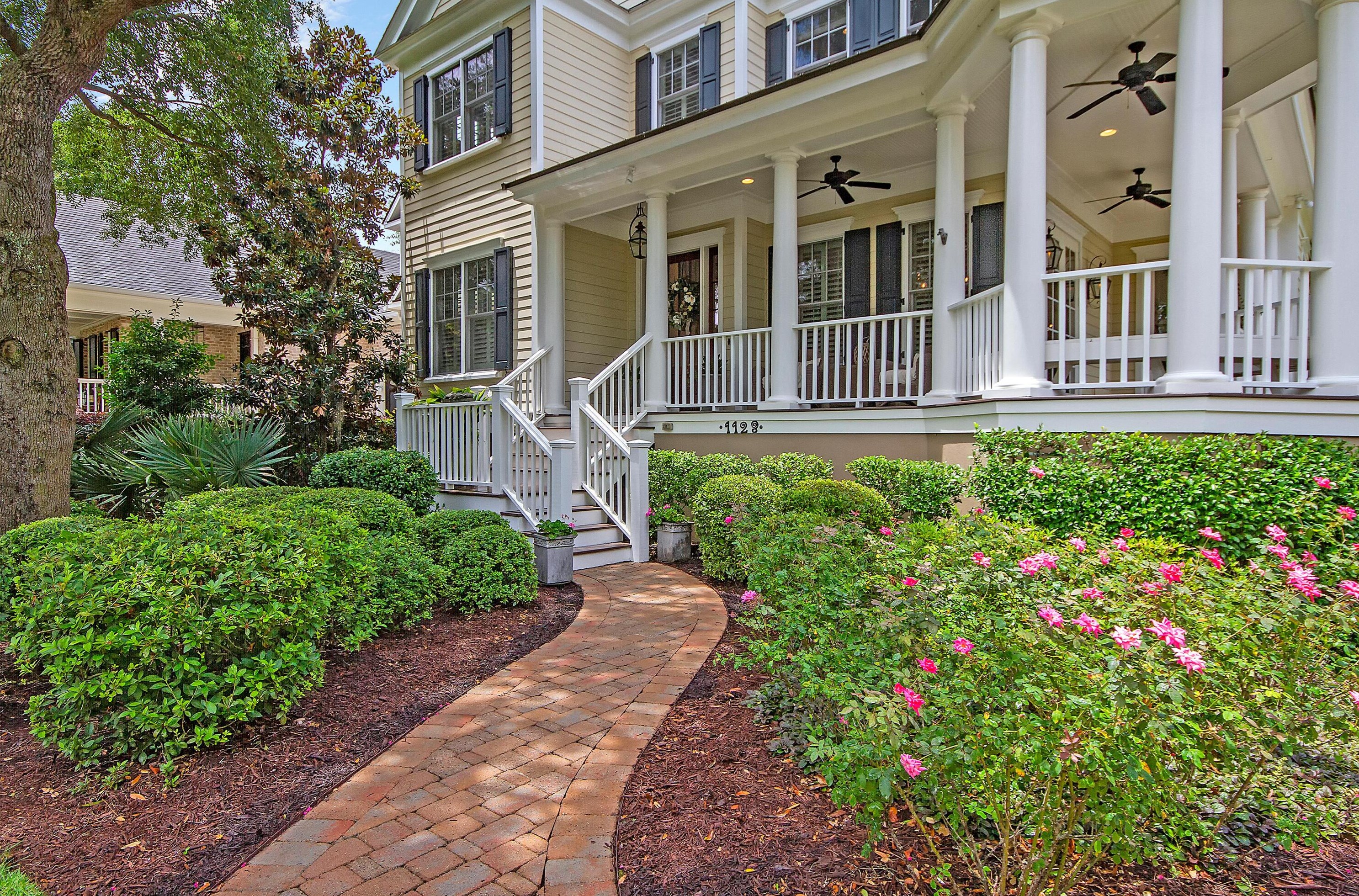 1128 Oak Overhang St, Charleston, SC 29492-8470