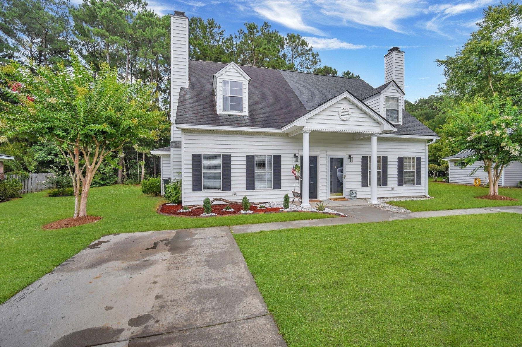 4871 Habersham Ln, Summerville, SC 29485-8579