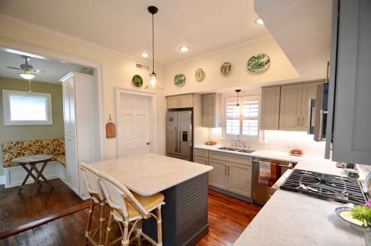 8 Trumbo St, Charleston SC  29401-1915 exterior