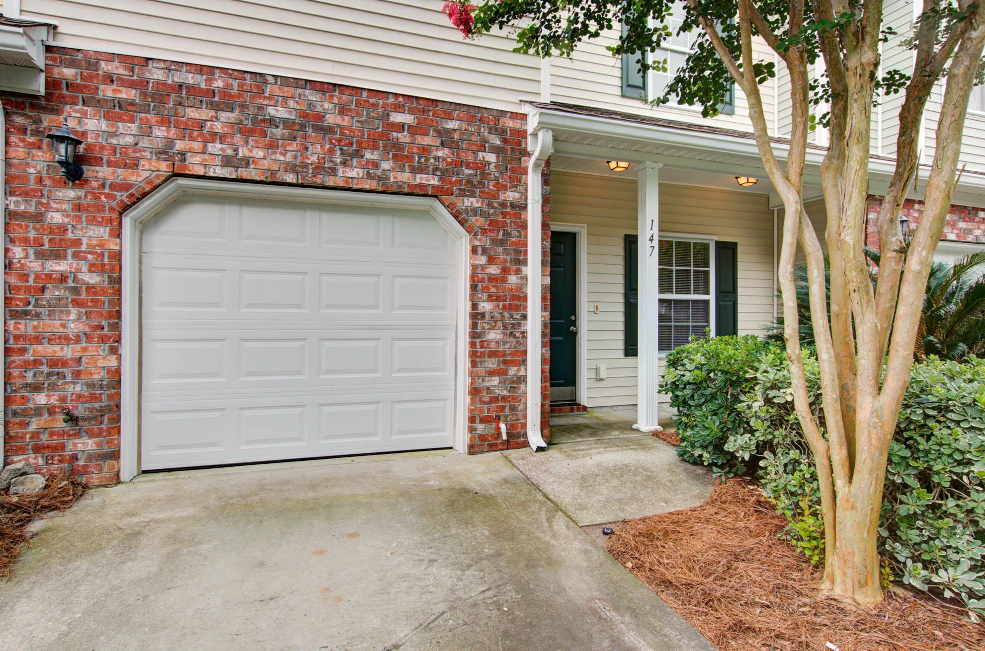 147 Dorothy Dr, Charleston, SC 29414-9198