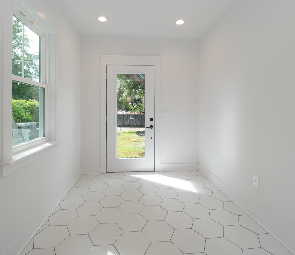 24 Chadwick Dr, Charleston SC  29407-7464 exterior