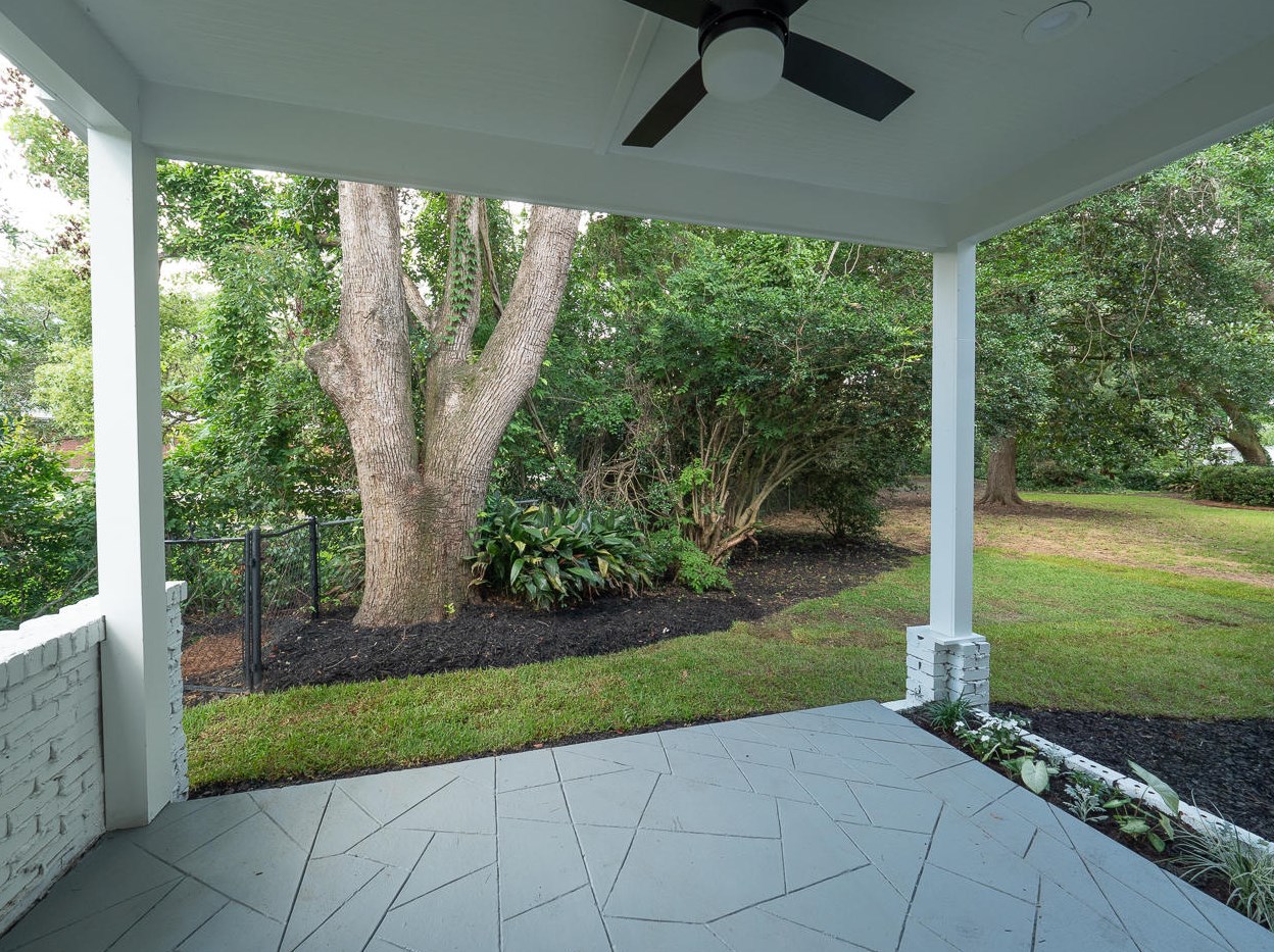 24 Chadwick Dr, Charleston SC  29407-7464 exterior