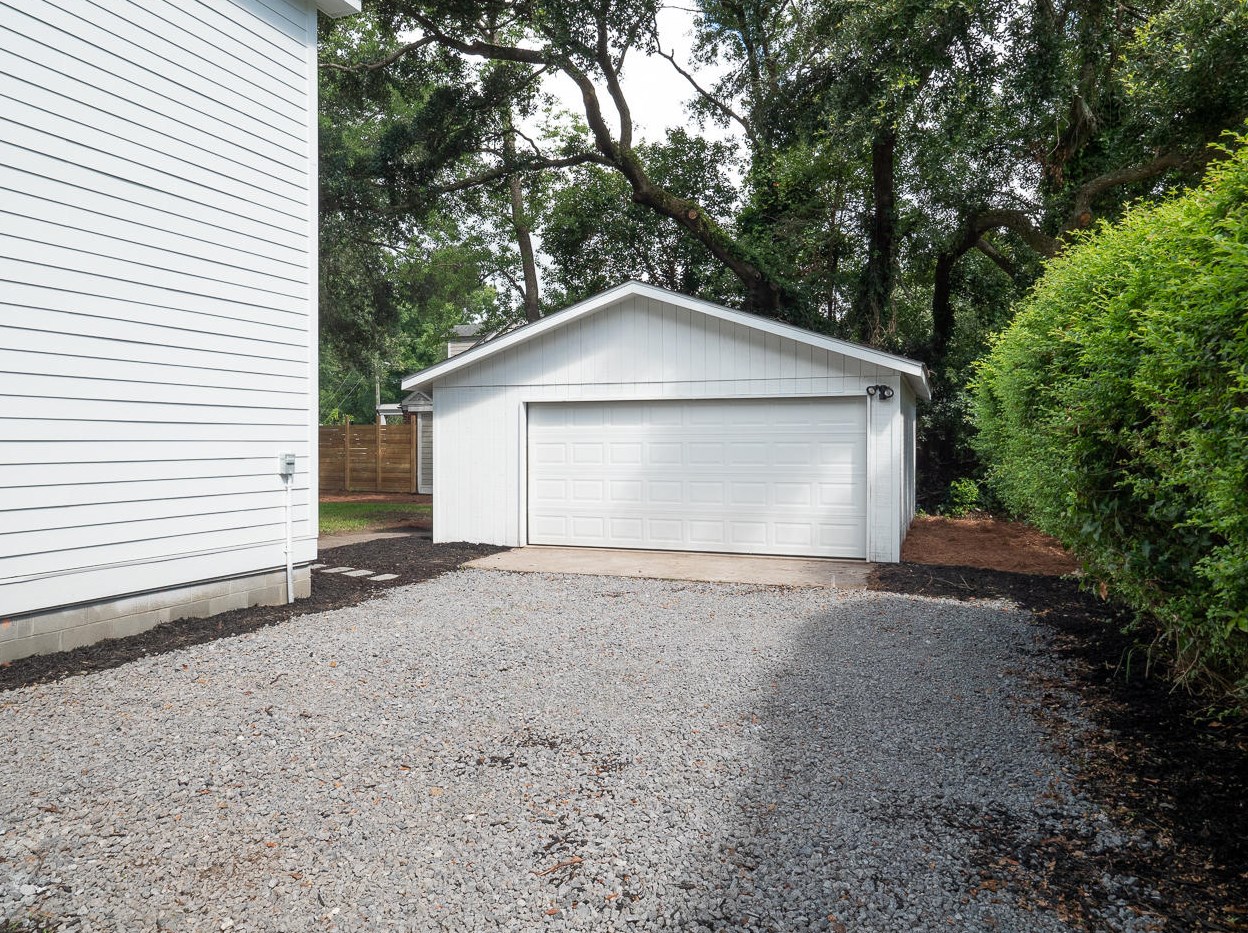 24 Chadwick Dr, Charleston SC  29407-7464 exterior