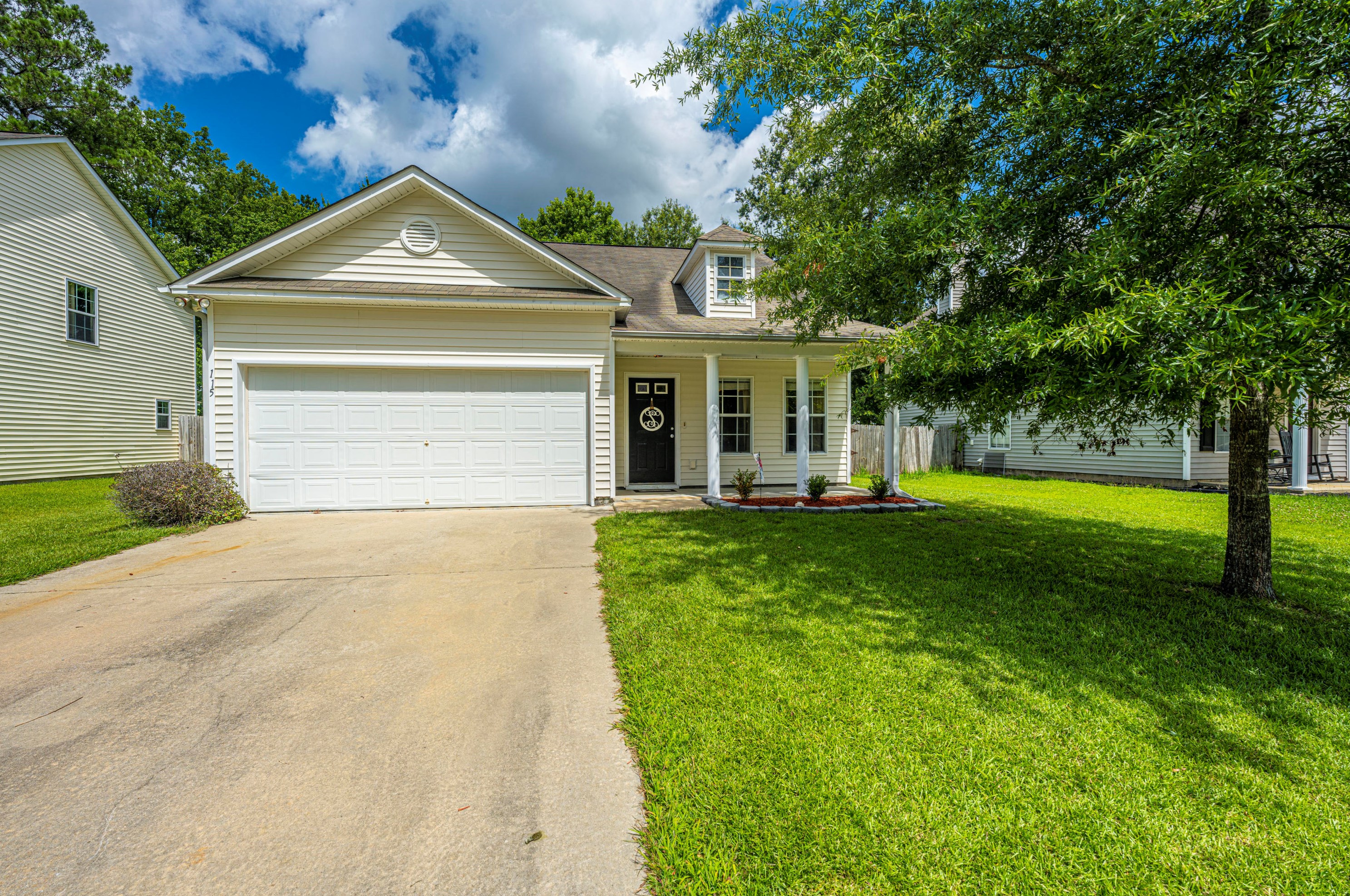 115 Macallan Ct, Summerville, SC 29483-7562