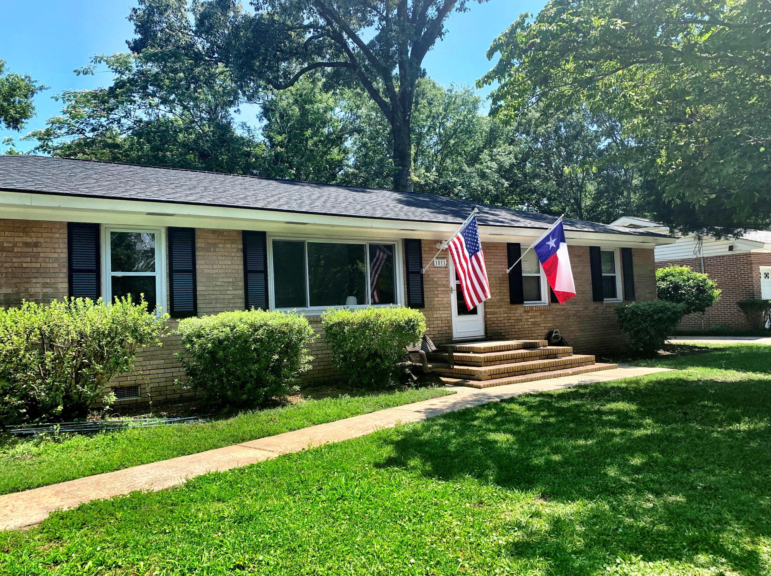 1811 Biltmore Dr, Charleston, SC 29412