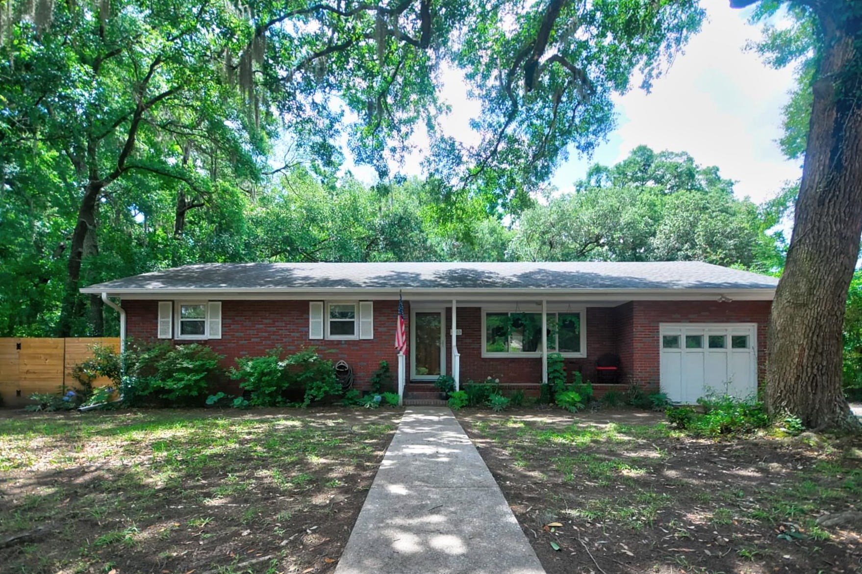 4565 Withers Dr, Charleston, SC 29405-6771