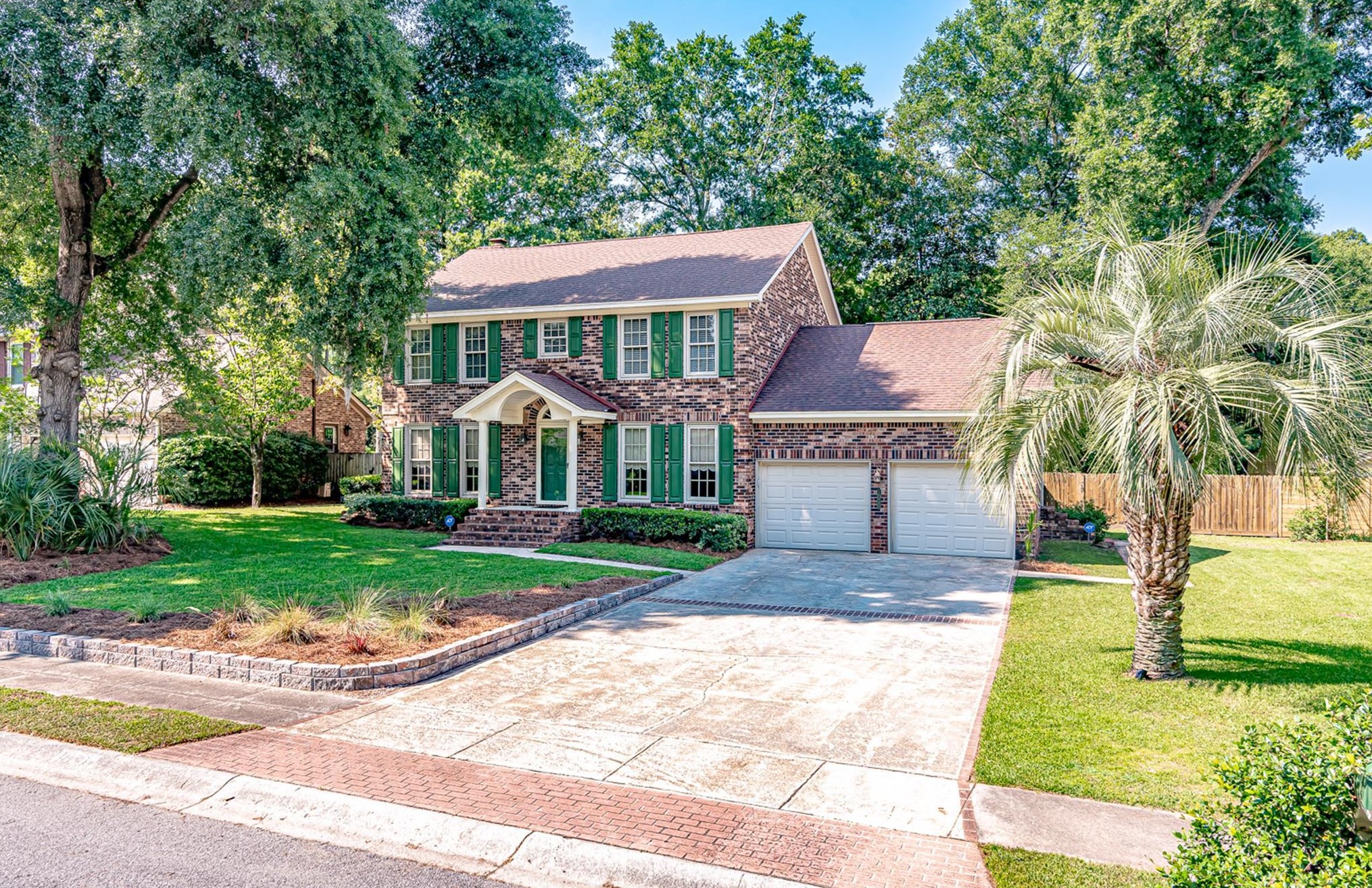 1050 Stonehenge Dr, Charleston, SC 29410-2417