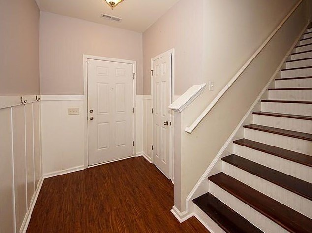 285 Cameron St, Summerville, SC 29483-5362