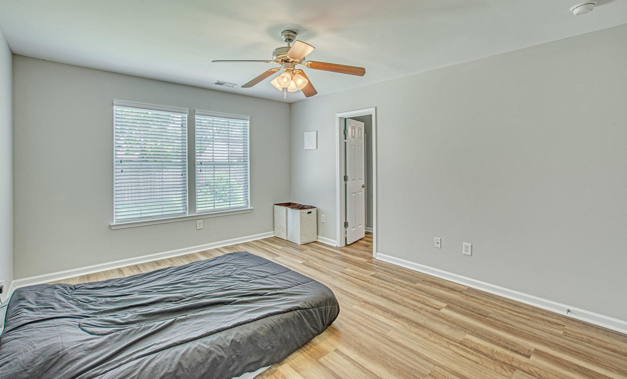 8281 Little Sydneys Way, Charleston SC  29406-8924 exterior