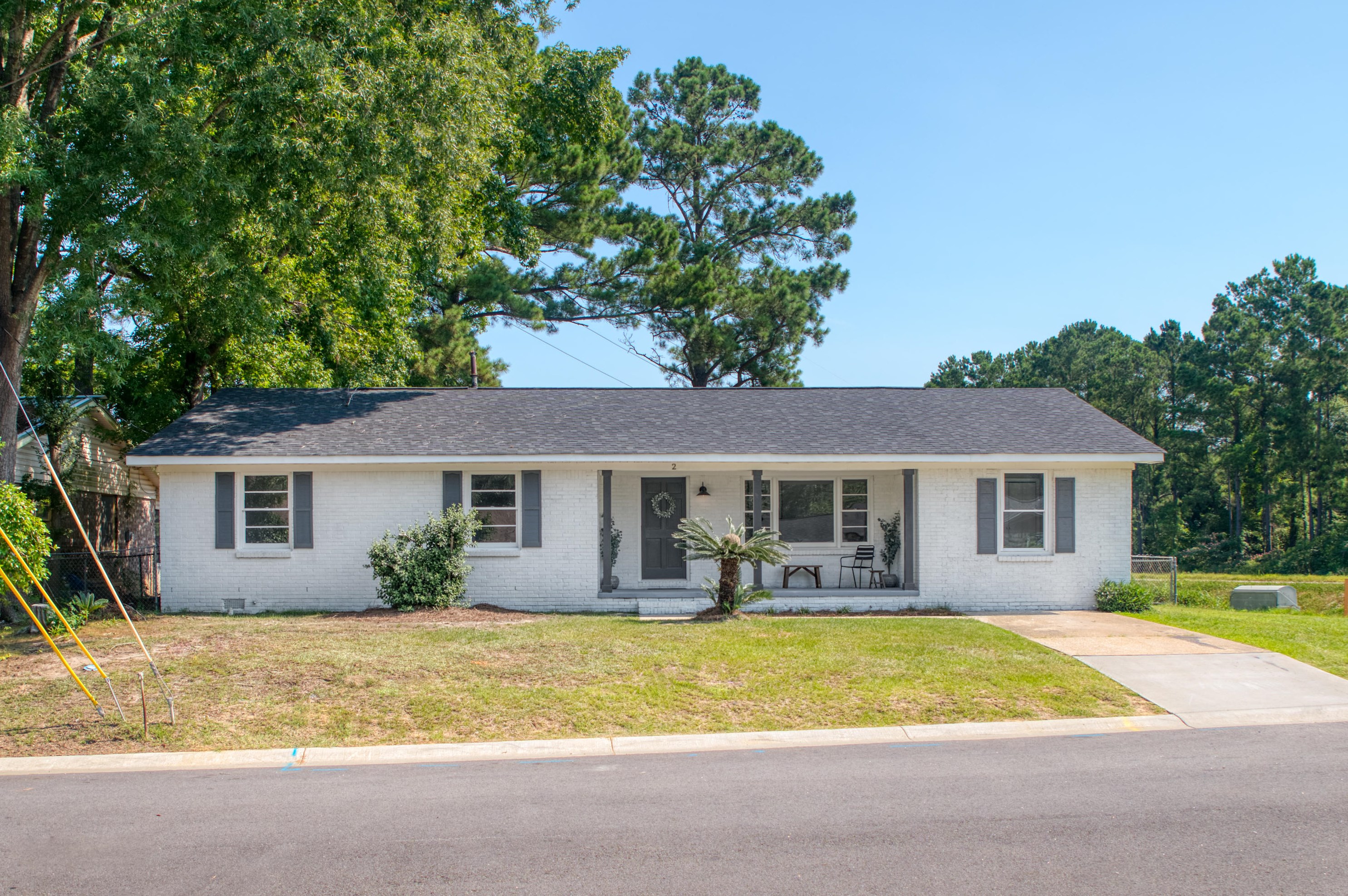 2 Raritan Rd, Charleston, SC 29445-4408