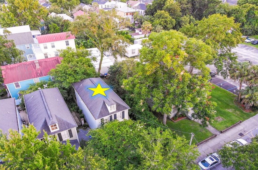 9 Race St, Charleston SC  29403-4634 exterior