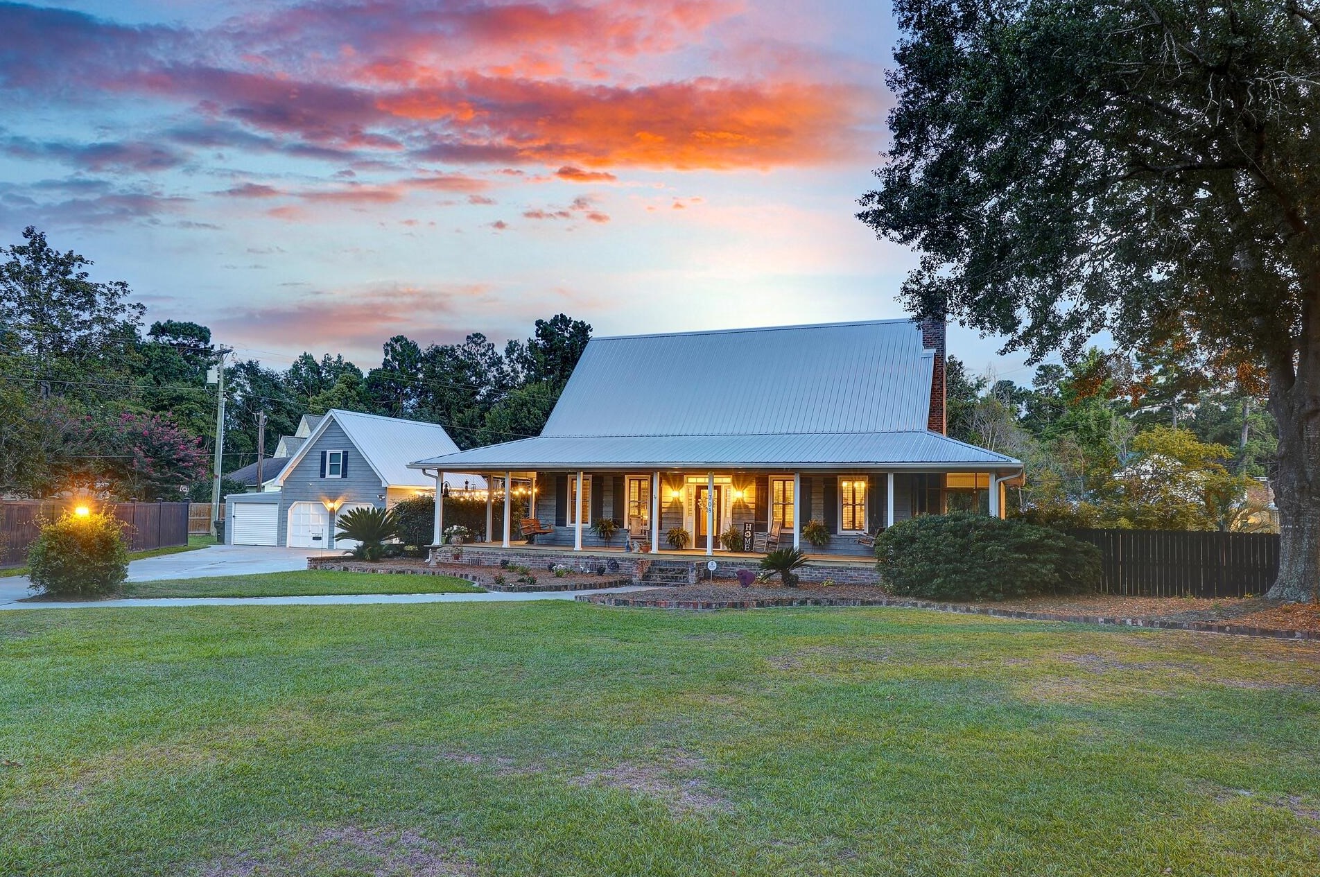 308 Whitewood Ct, Moncks Corner, SC 29461-5914