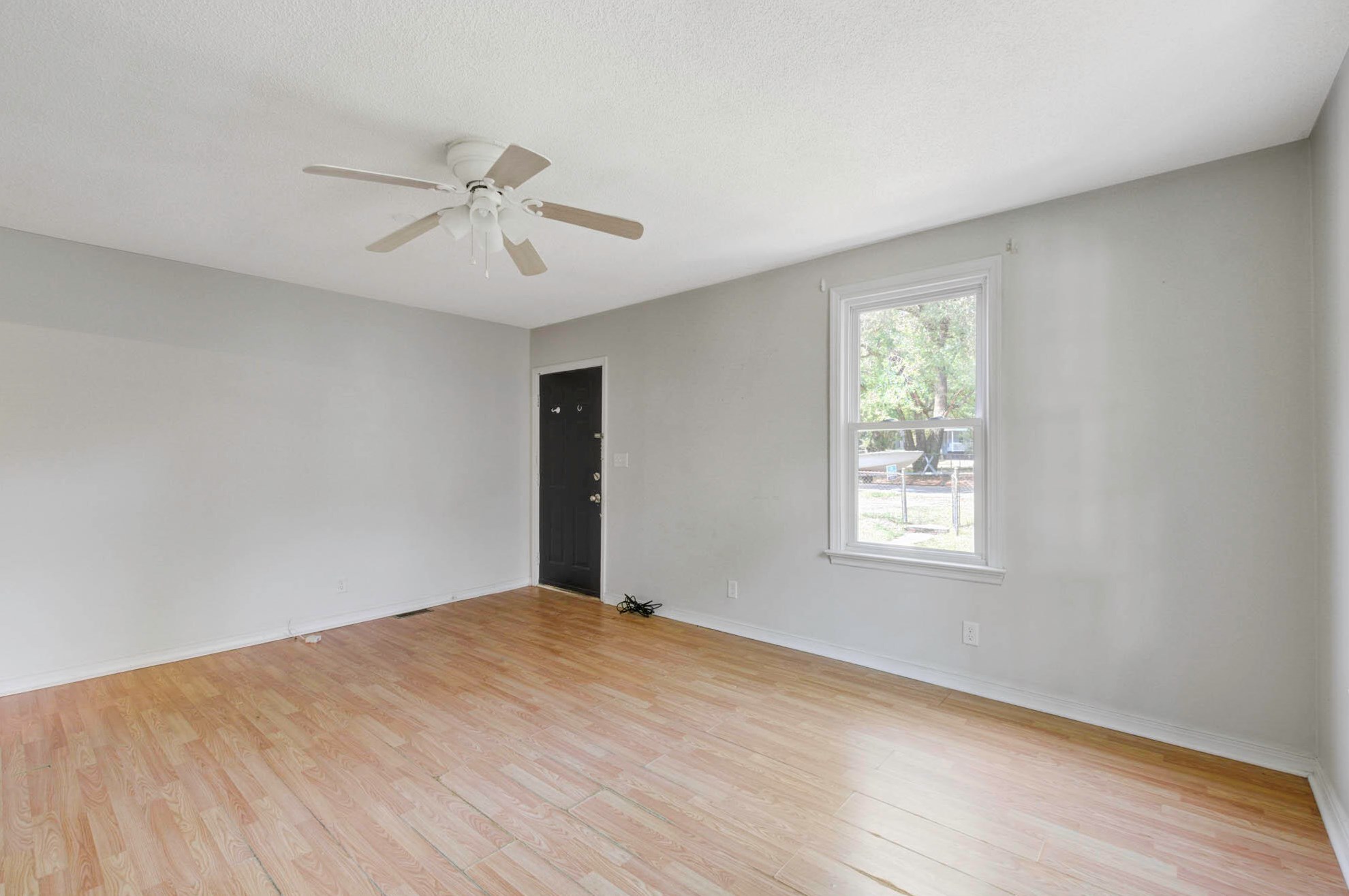 2674 Madden Dr, Charleston SC  29405-5531 exterior