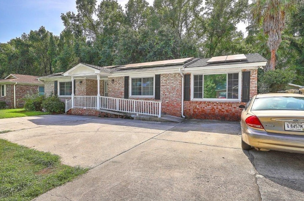41 Rice Dr, Charleston, SC 29407-6519