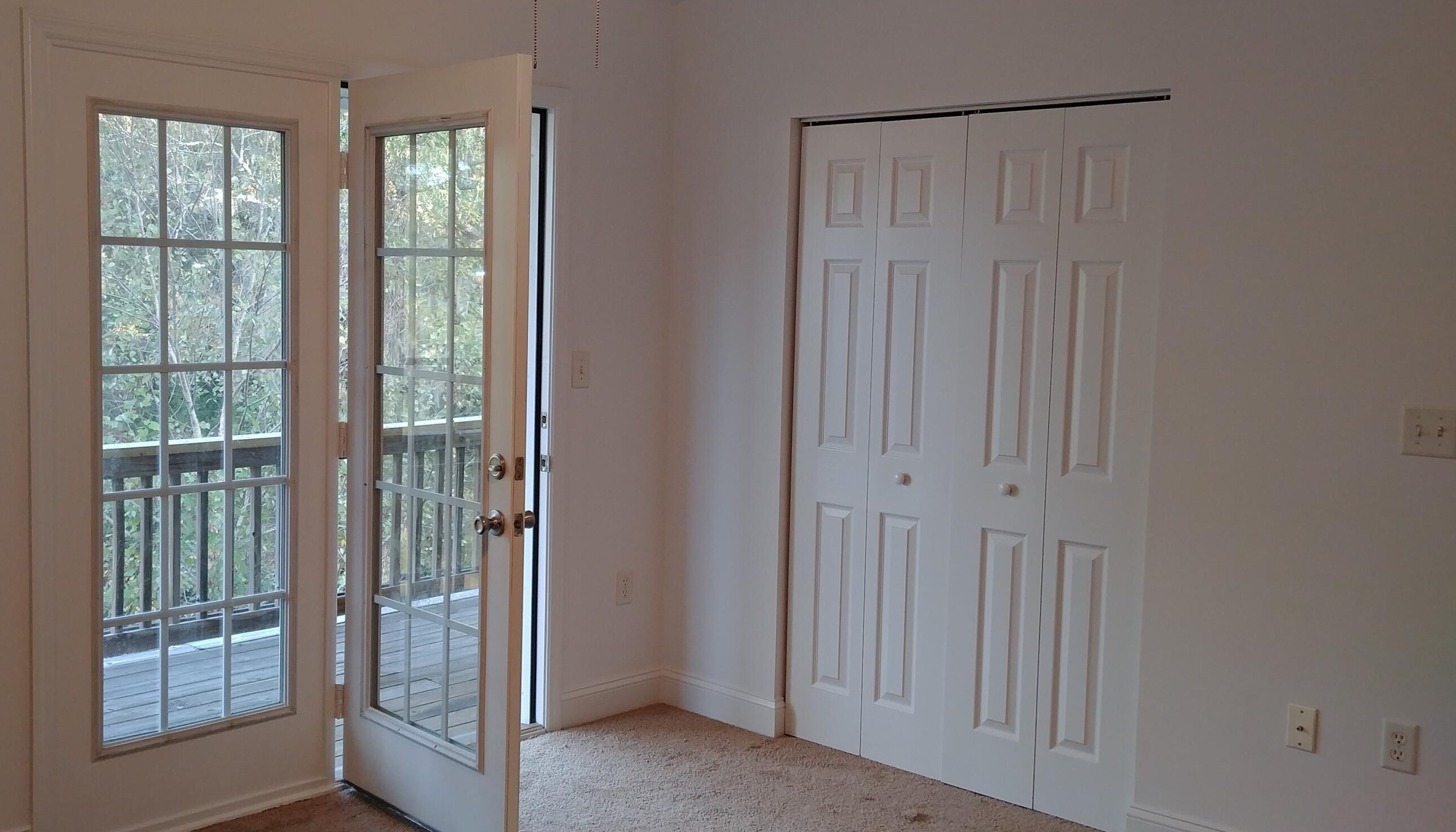 4500 Great Oak Dr, Charleston SC  29418-5001 exterior