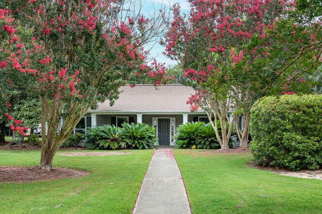 1402 Camp Rd, Charleston SC  29412-3732 exterior