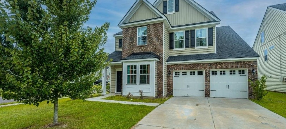 372 Bradley Bend Dr, Moncks Corner, SC 29461-7451