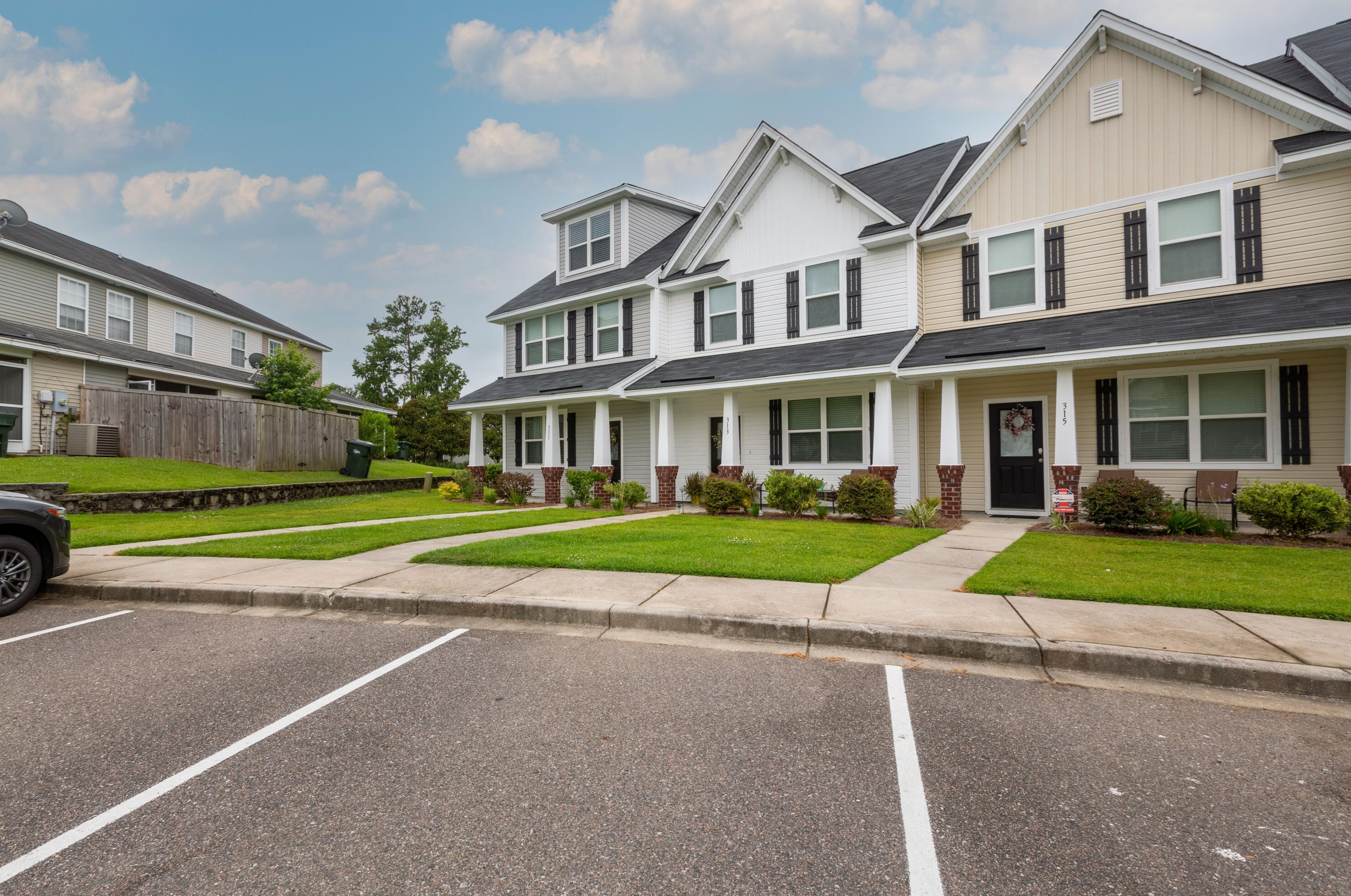 313 Flyway Rd, Charleston SC  29445-7765 exterior