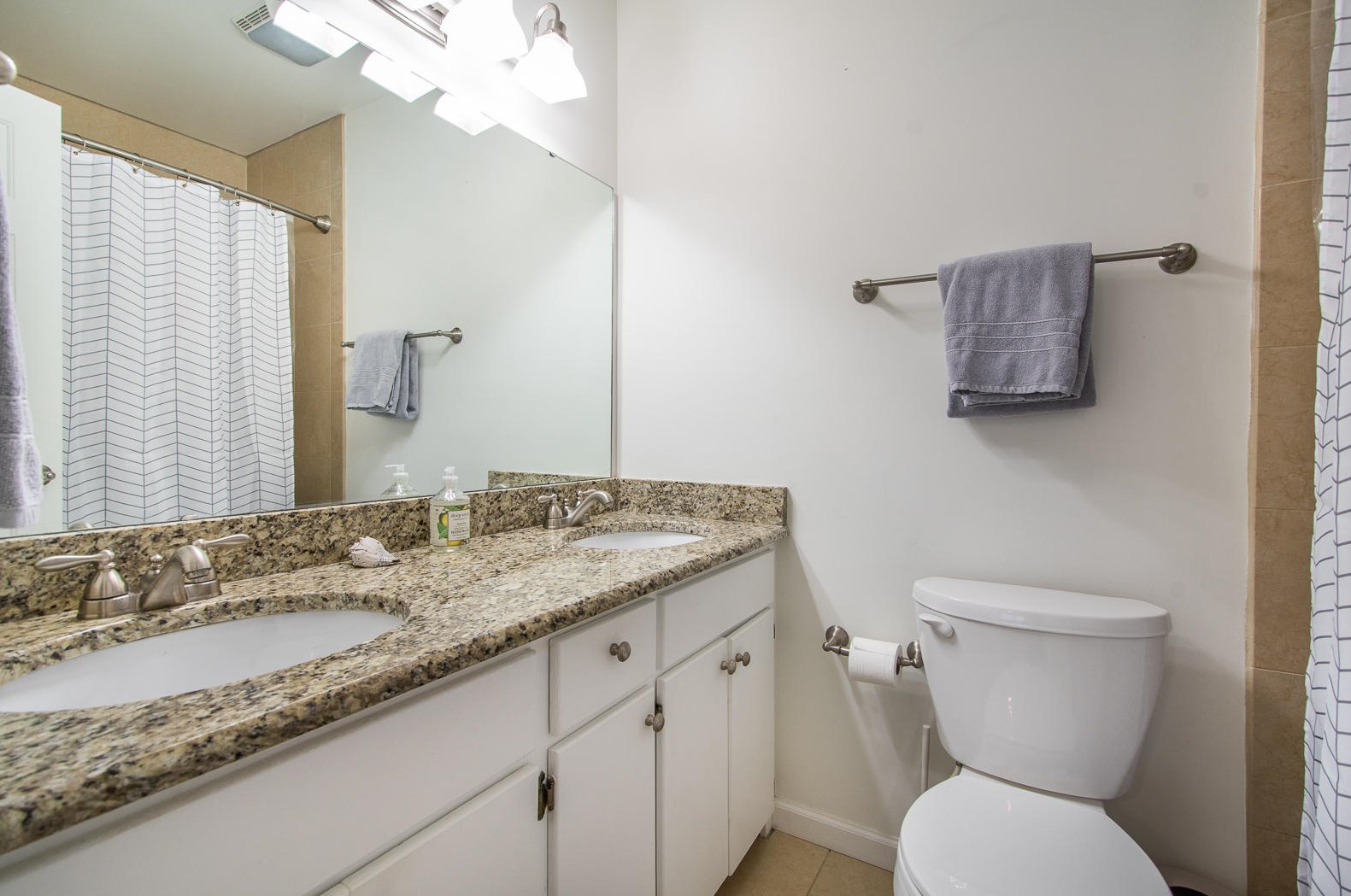 1528 Barquentine Dr, Mount Pleasant SC  29464-4928 exterior