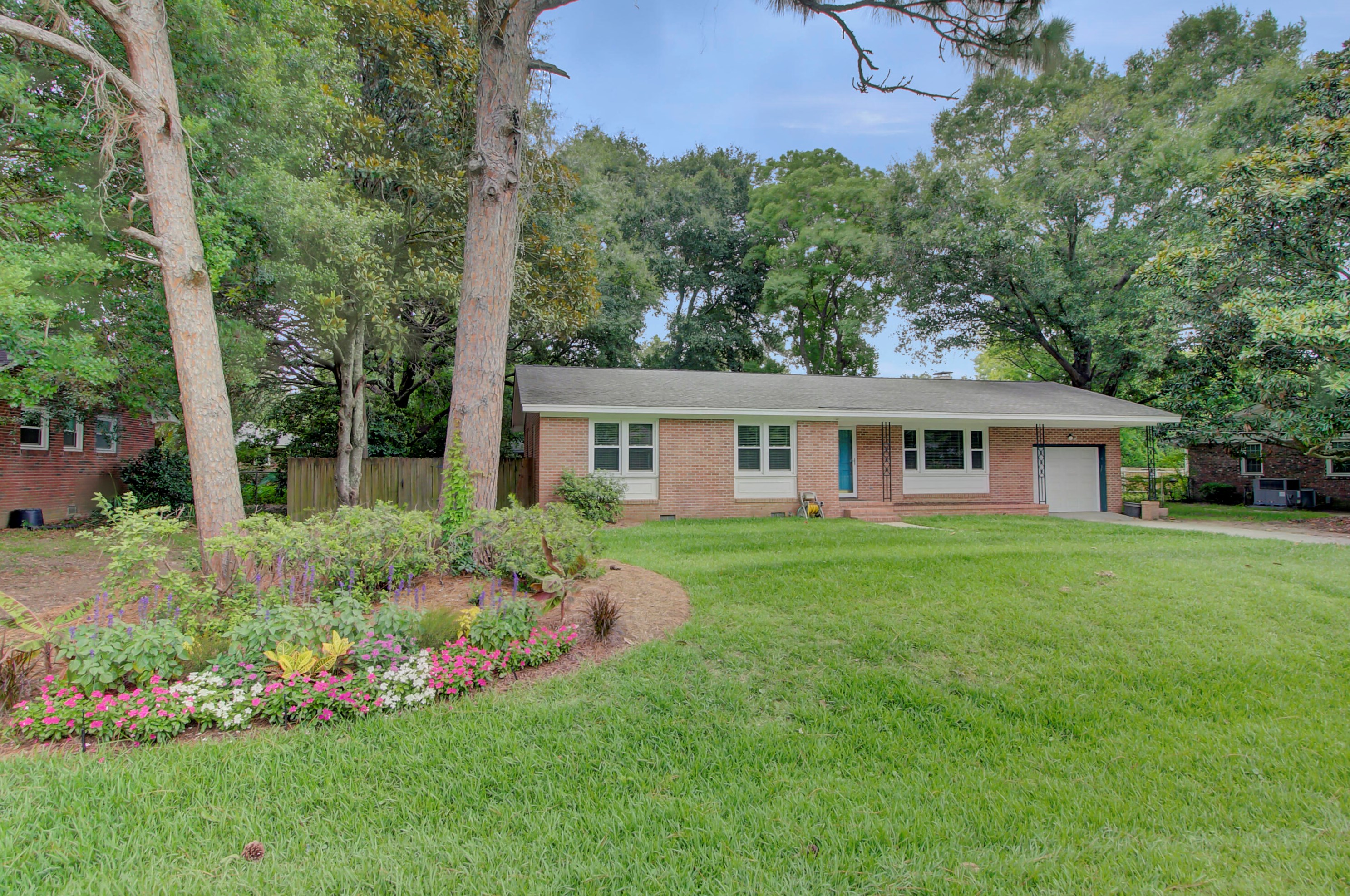 1324 White House Blvd, Charleston, SC 29412-9232
