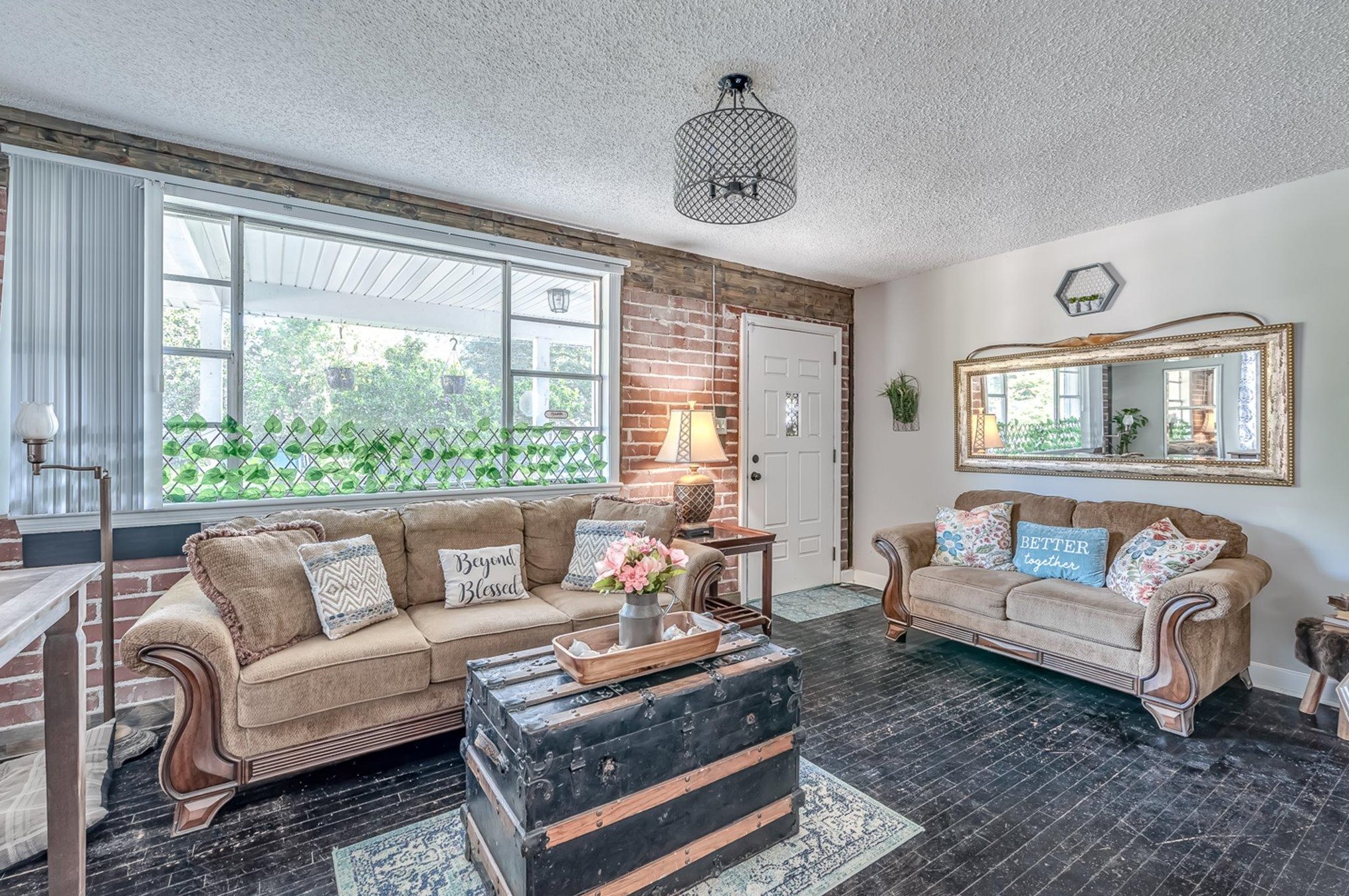 281 Embassy Dr, Summerville SC  29483-9209 exterior
