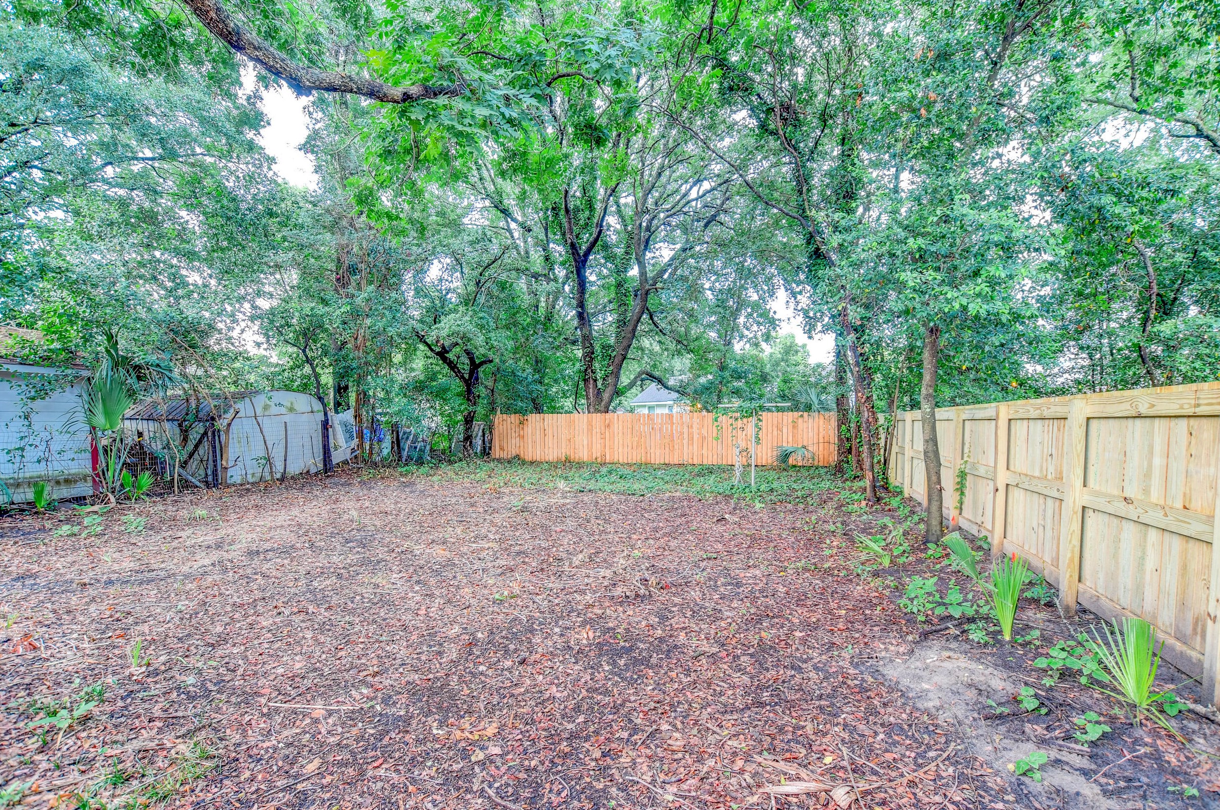 2209 Heriot St, Charleston SC  29403-3023 exterior