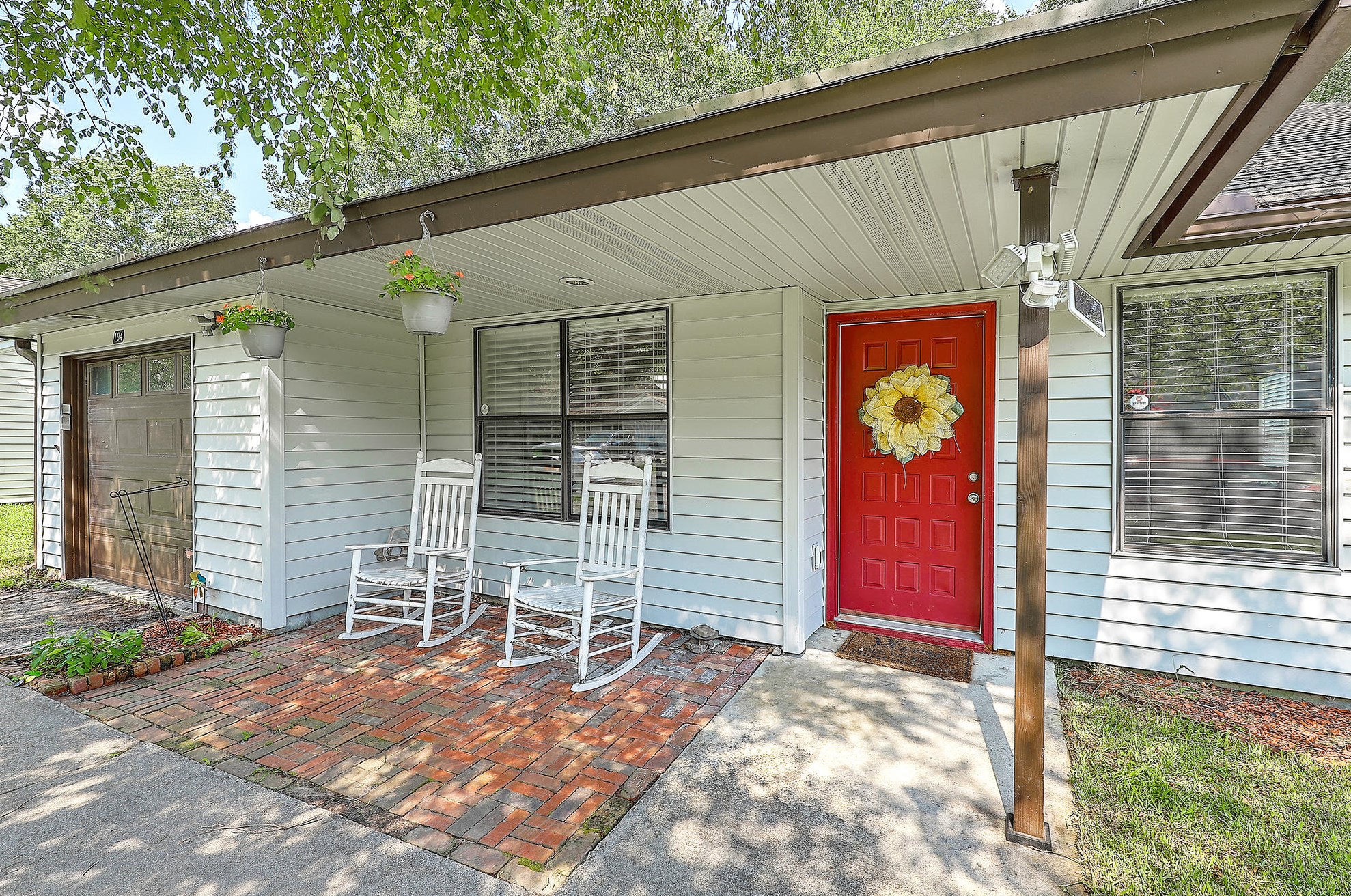 194 Mickler Dr, Ladson, SC 29456