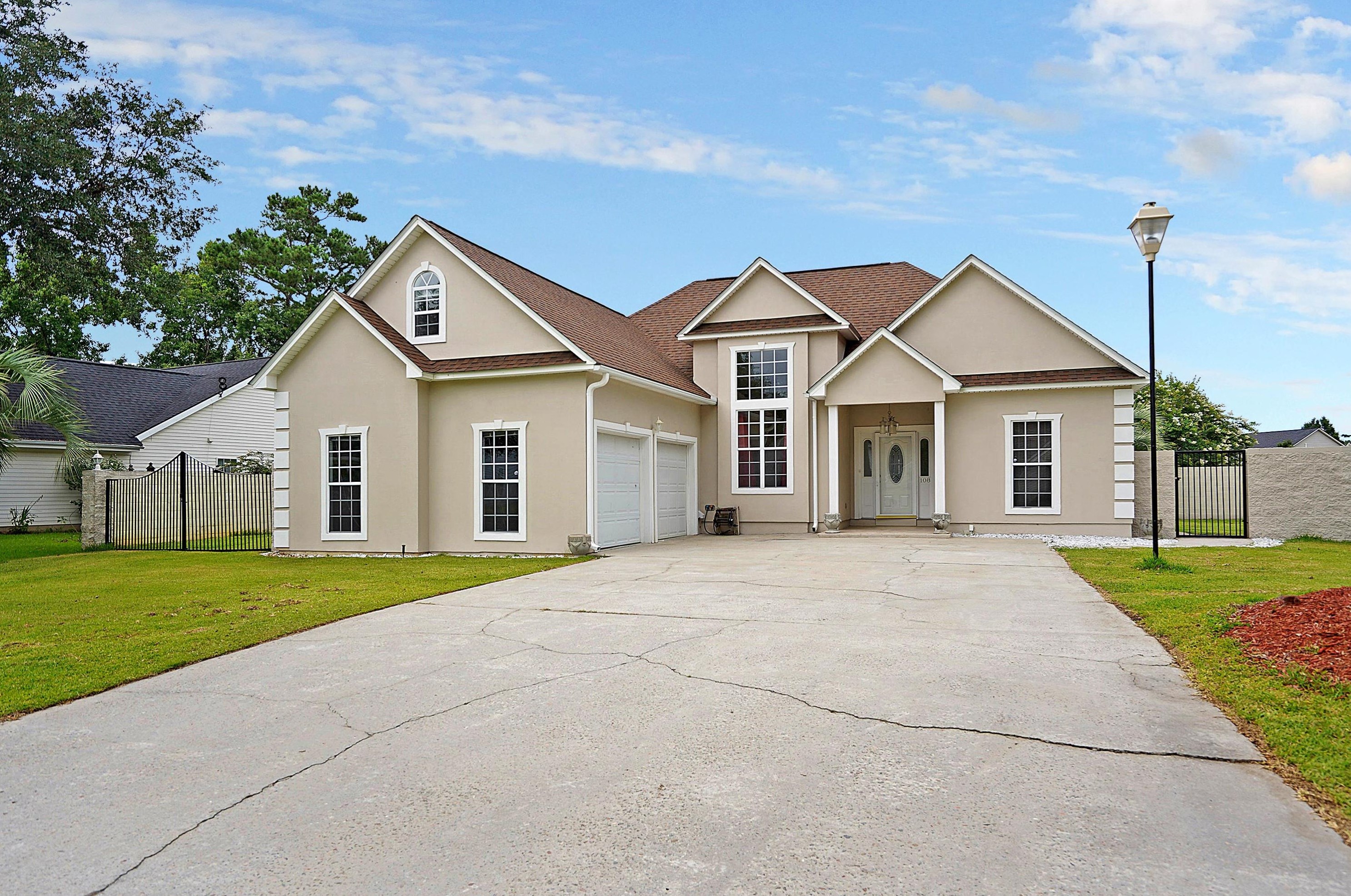 108 Woodstork Dr, Charleston, SC 29445-4030