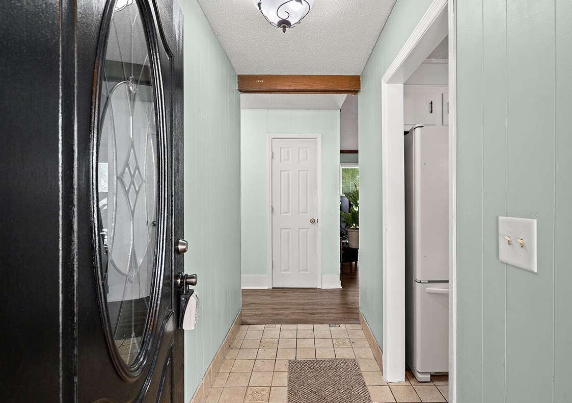806 Beauregard Rd, Summerville SC  29483-1904 exterior