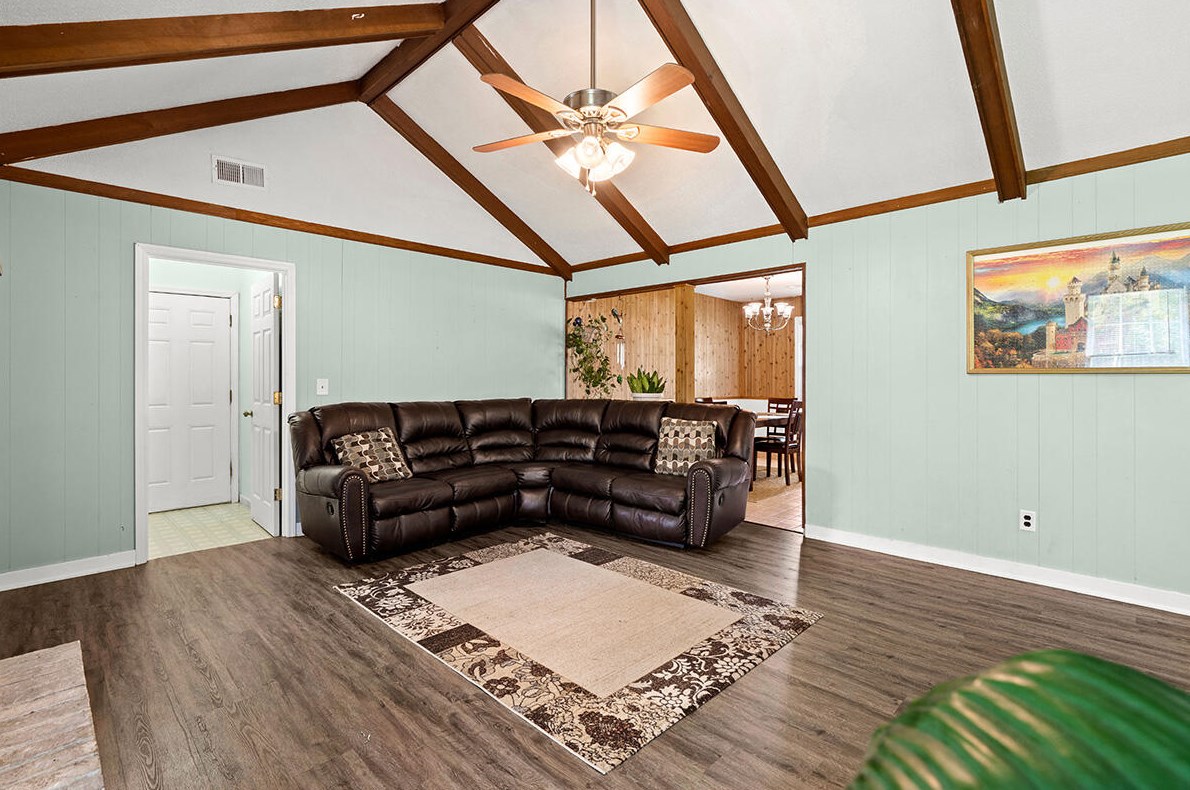 806 Beauregard Rd, Summerville SC  29483-1904 exterior