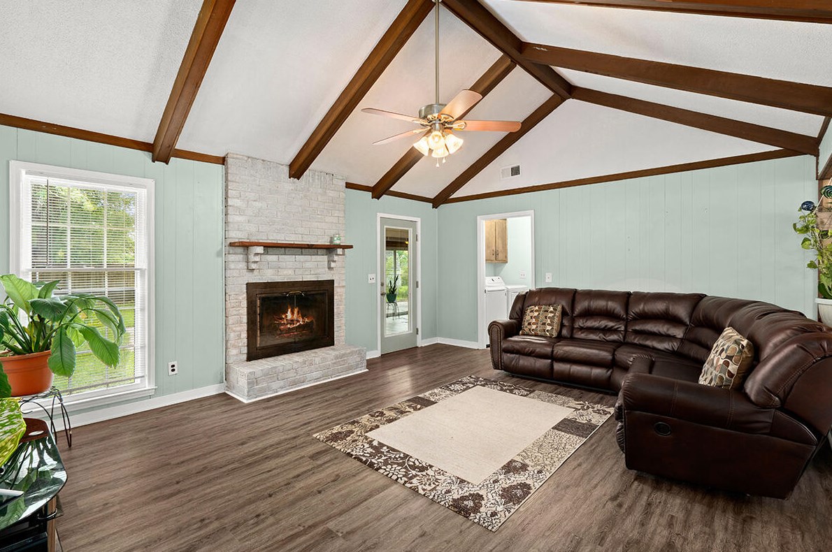 806 Beauregard Rd, Summerville SC  29483-1904 exterior