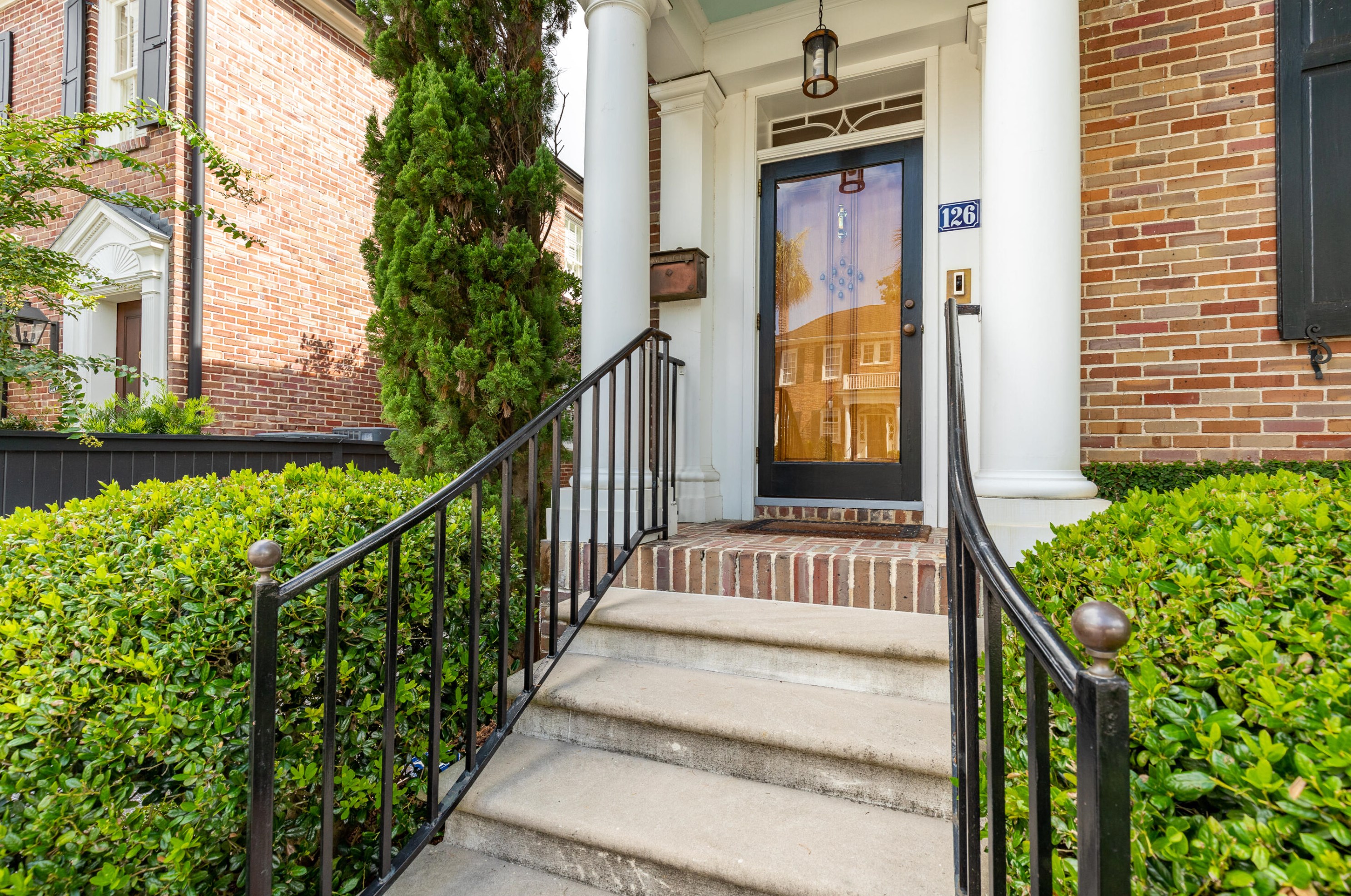 126 Battery St, Charleston, SC 29401-1828