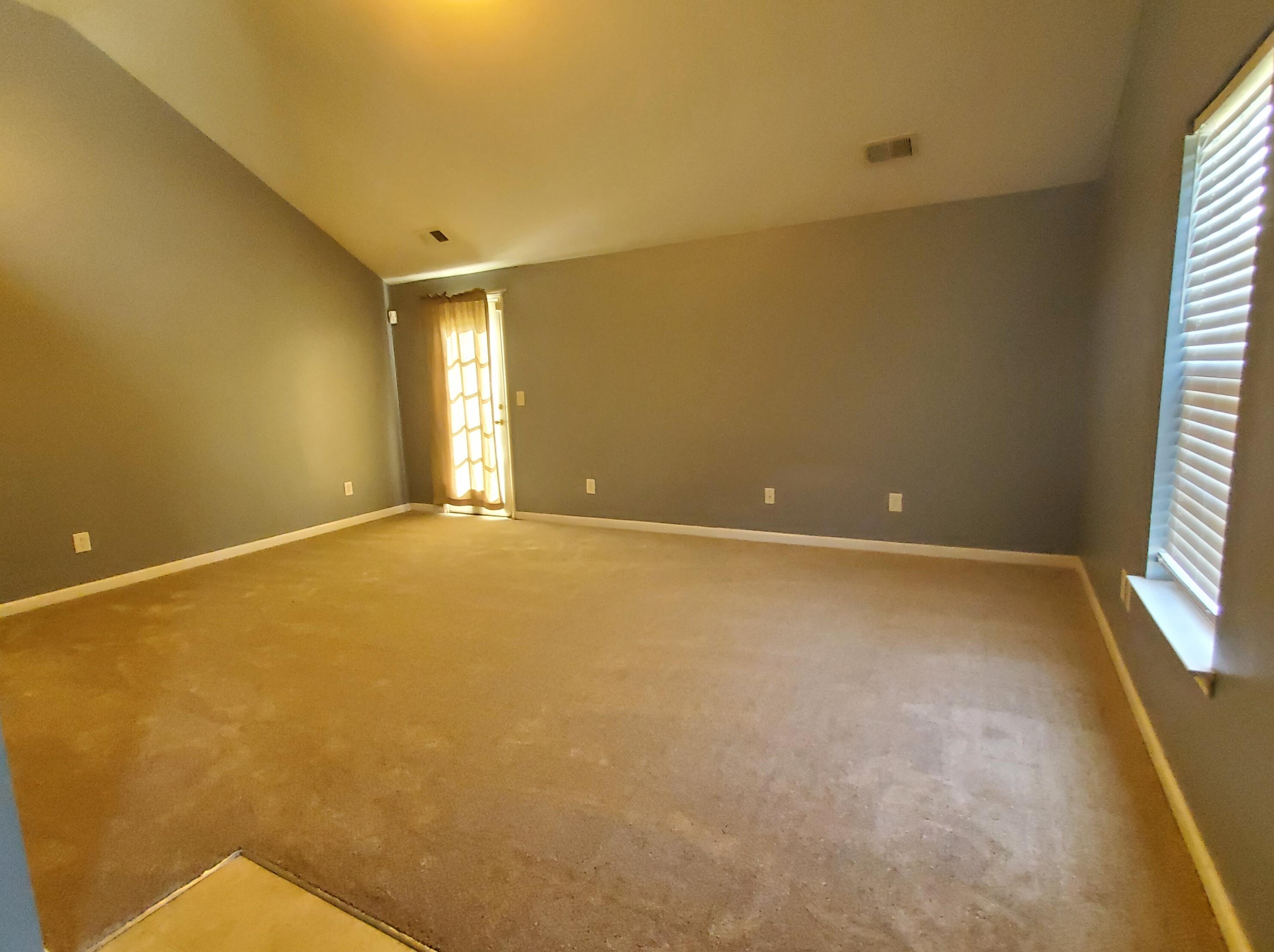 201 Blackstone Dr, Moncks Corner SC  29461-8879 exterior
