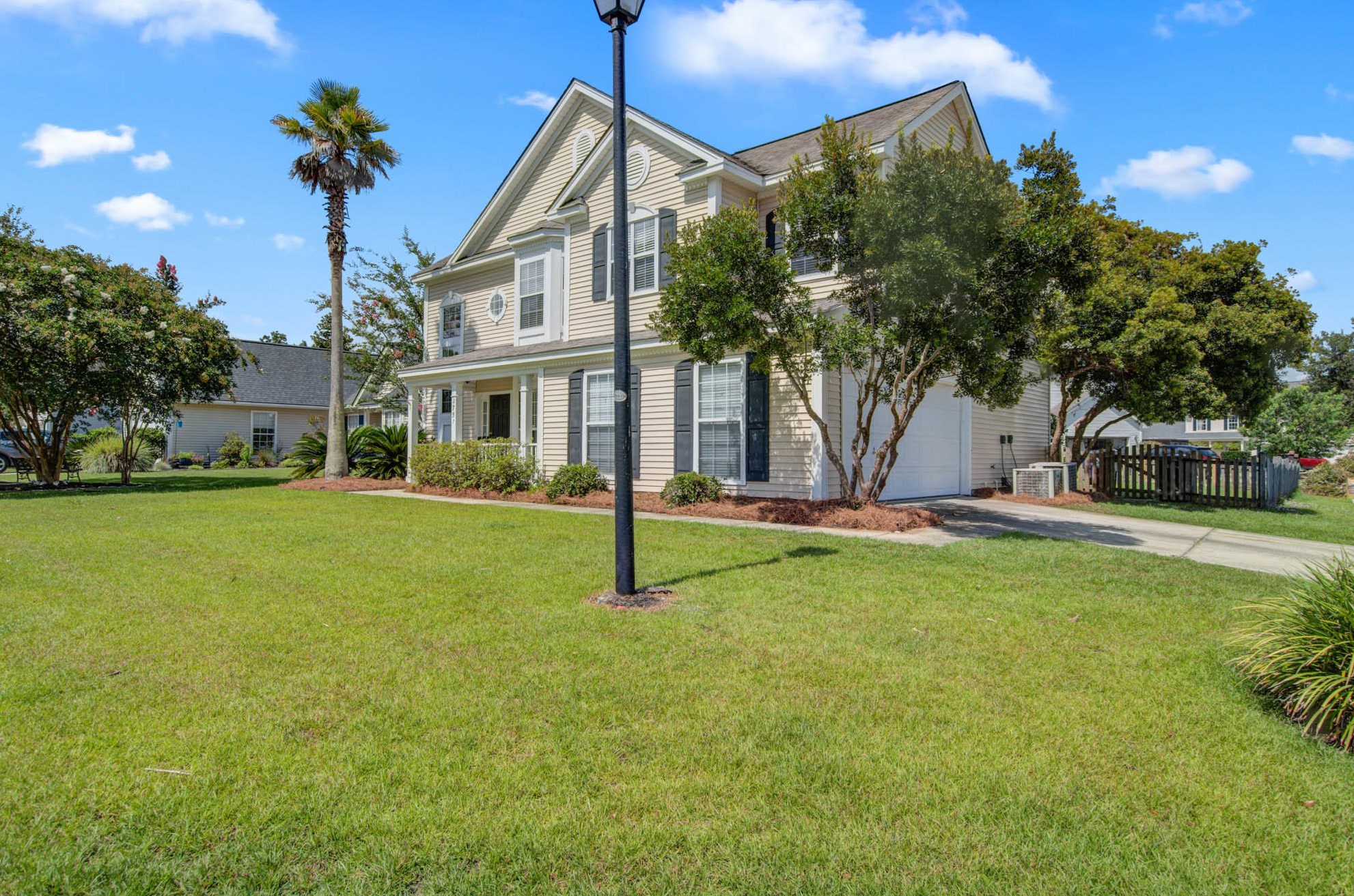 2757 Palmetto Hall Blvd, Mount Pleasant, SC 29466