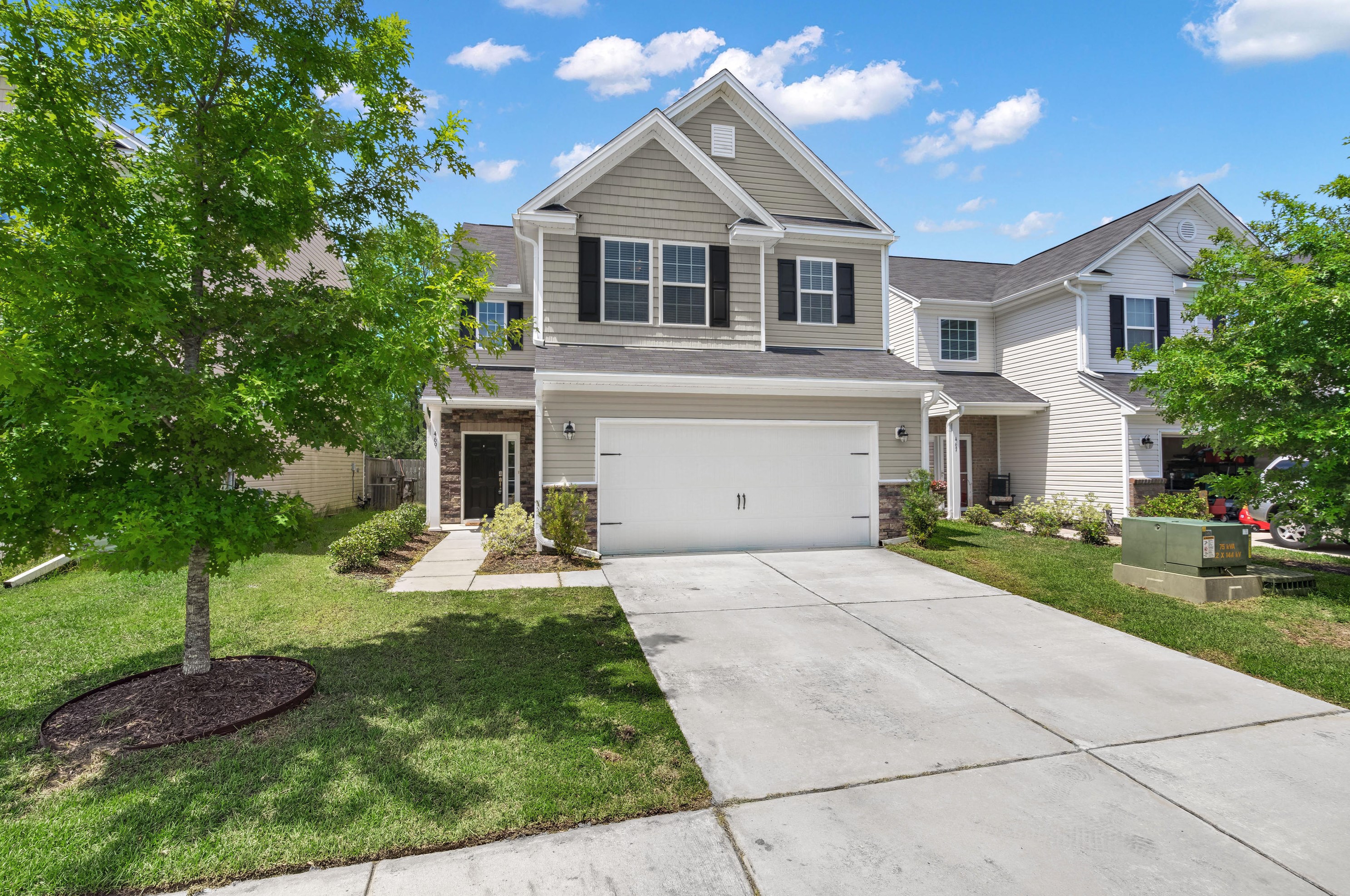 469 Whispering Breeze Ln, Summerville, SC 29486