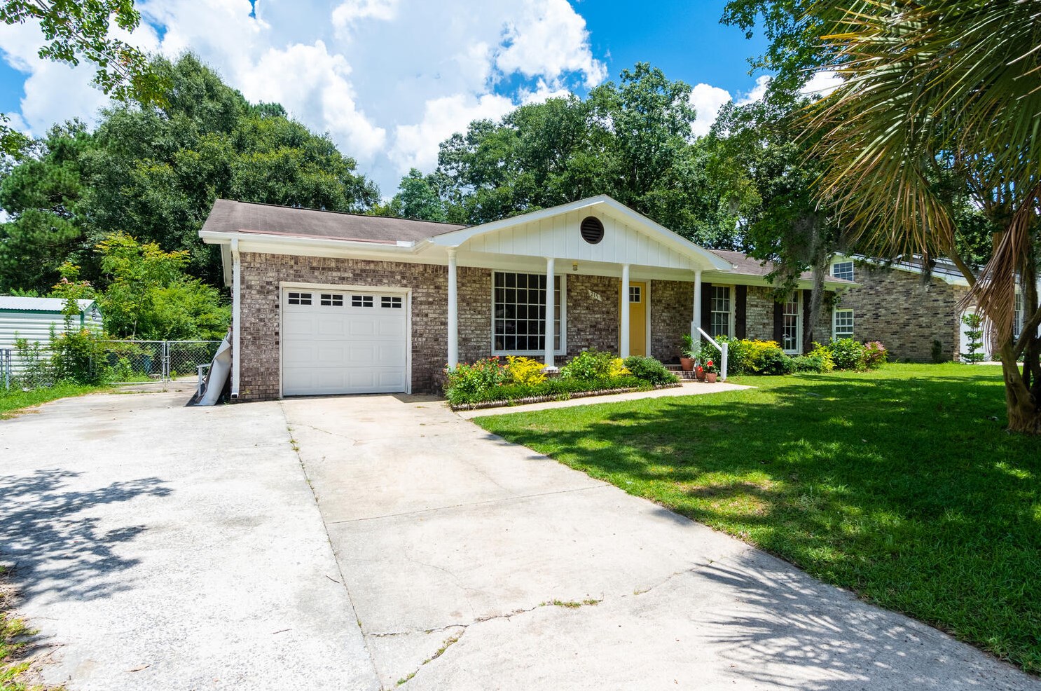 215 Loblolly Cir, Ladson, SC 29456