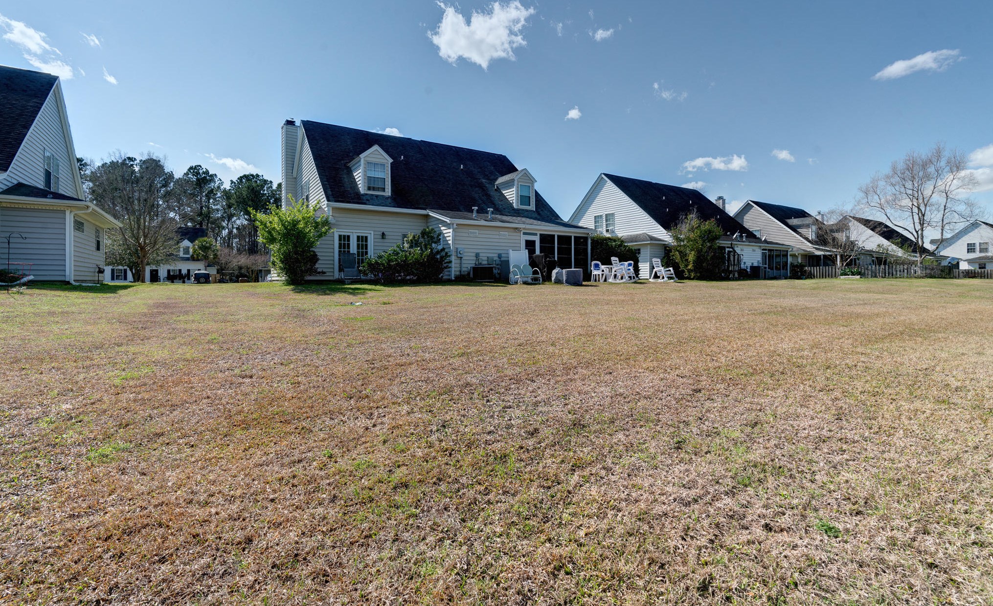 2153 Kings Gate Ln, Mount Pleasant, SC 29466