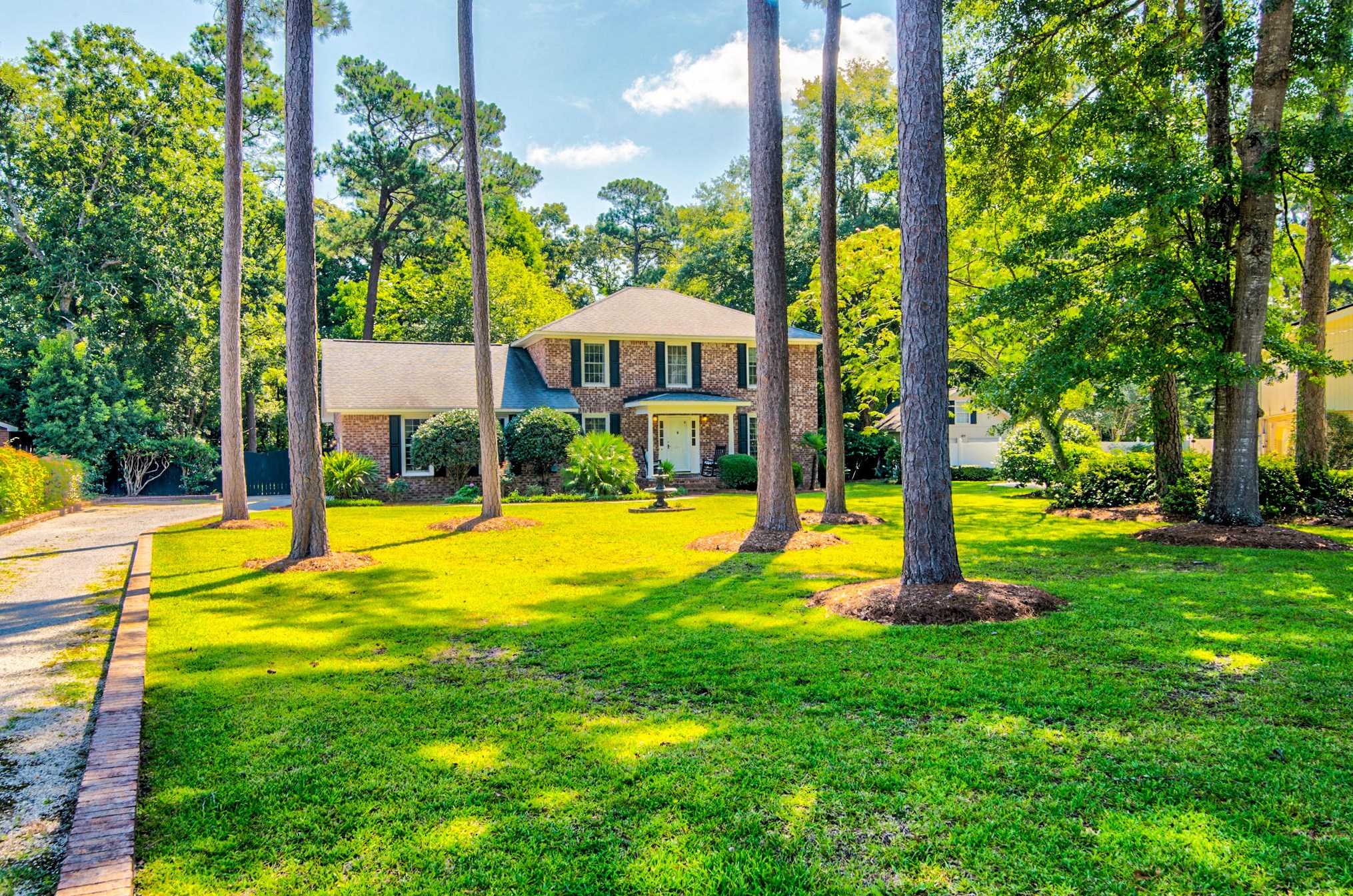 201 Ayers Cir, Summerville, SC 29485-3303
