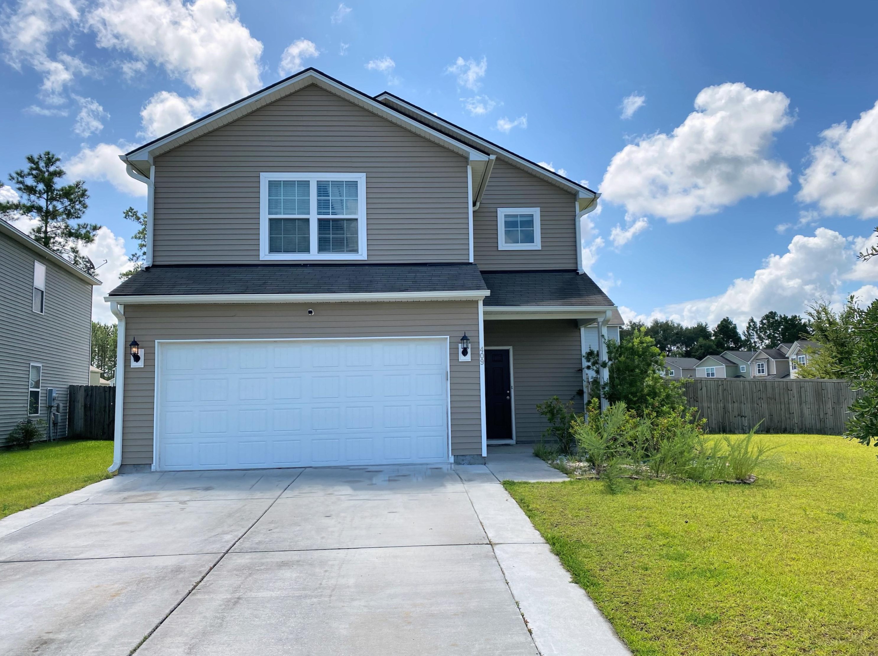 409 Ridgedale Rd, Summerville, SC 29486-5438