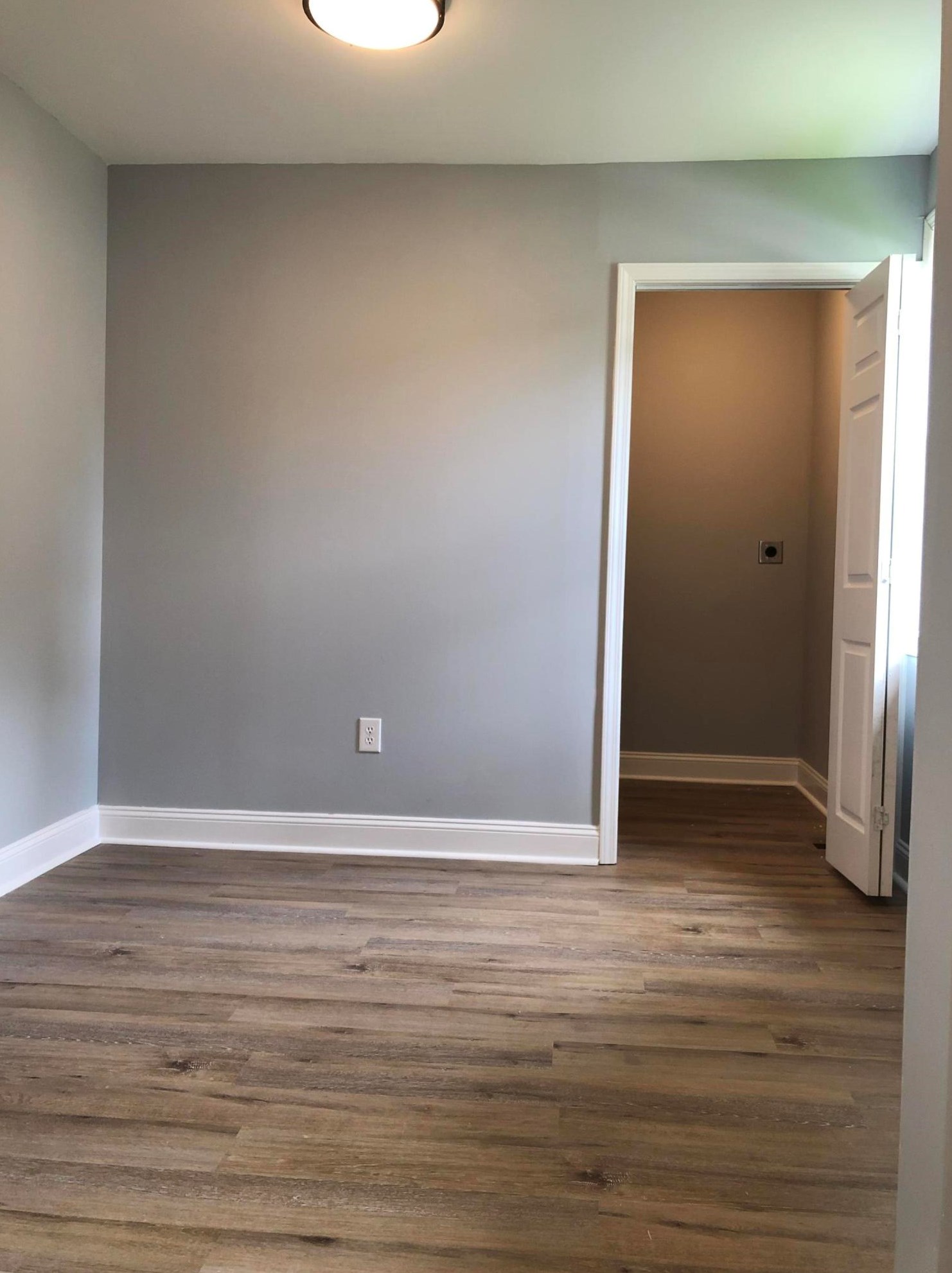 2660 Lawrence St, Charleston SC  29405-8612 exterior