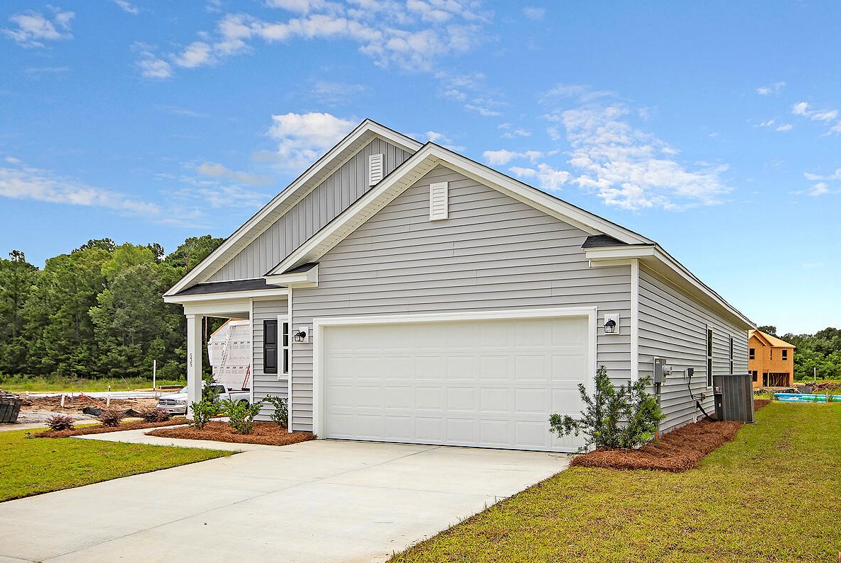 535 Abigail St, Moncks Corner SC  29461 exterior