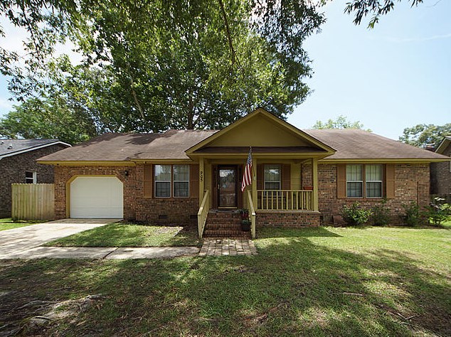 905 Larch Pines Ct, Ladson, SC 29456