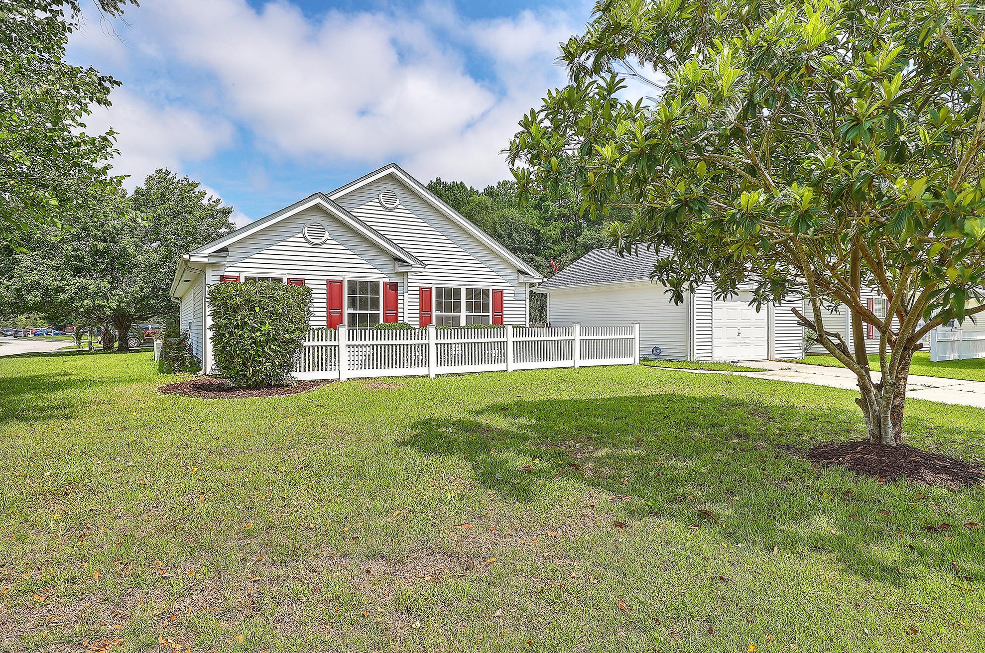 167 Jupiter Ln, Summerville, SC 29483-5620
