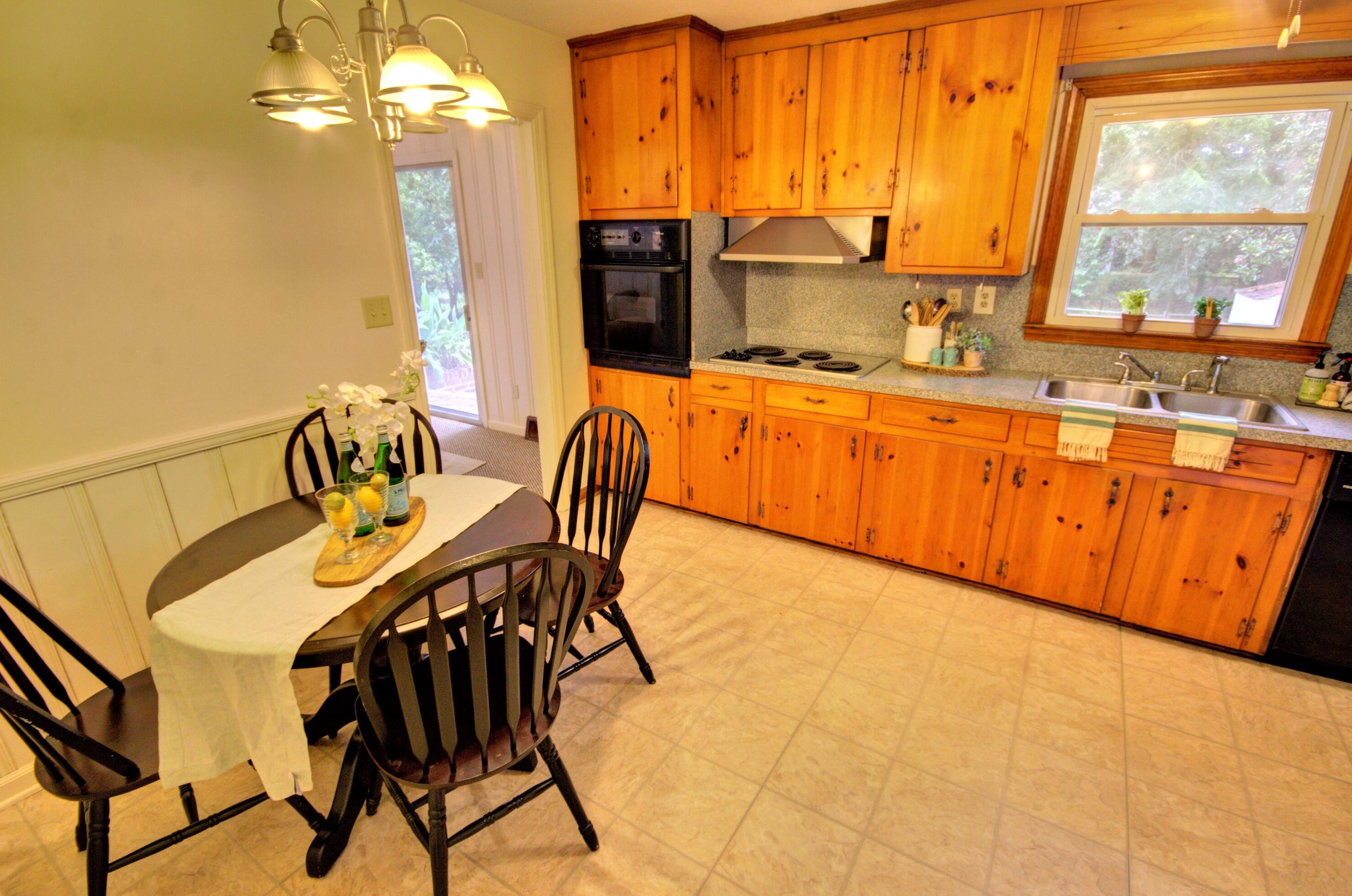 1812 Somerset Cir, Charleston SC 29407-3719 exterior