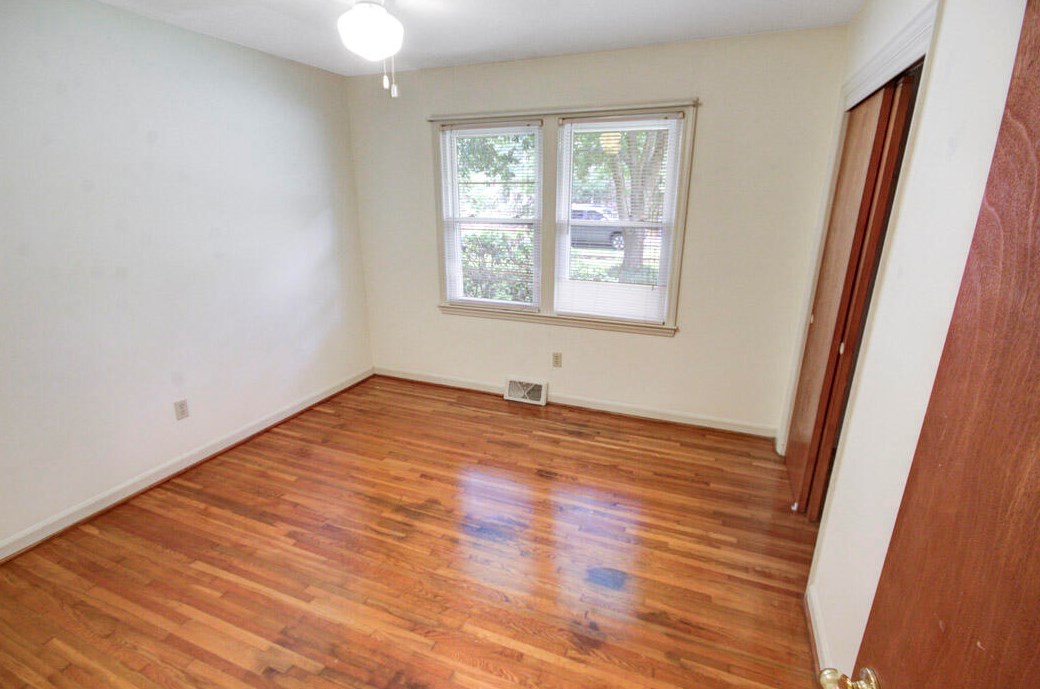 1812 Somerset Cir, Charleston SC 29407-3719 exterior