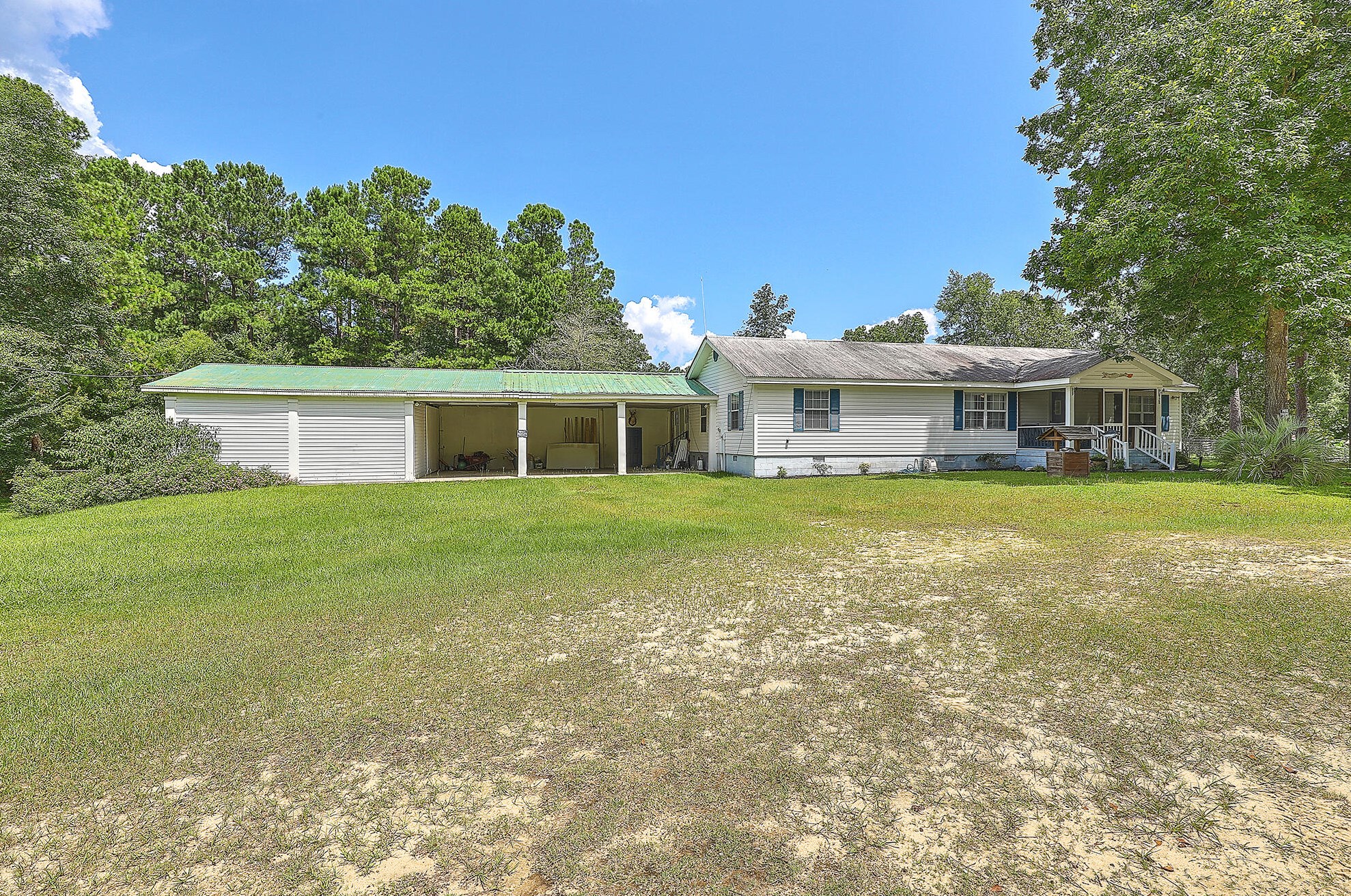 128 Cherry Grove Ln, Cross, SC 29436