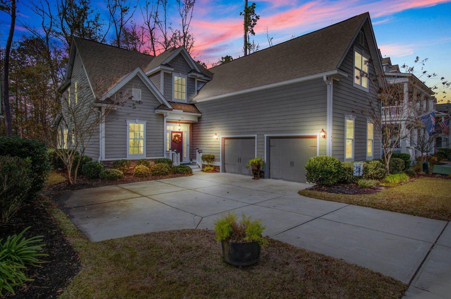 195 Donning Dr, Summerville, SC 29483