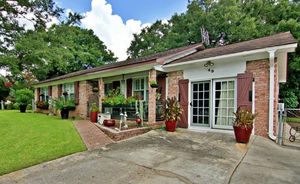49 Princeton Rd, Charleston, SC 29445-4342
