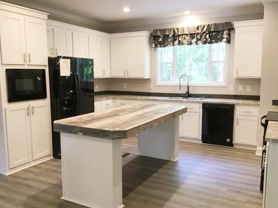 311 Wintergreen Rd, Walterboro, SC 29488-9512